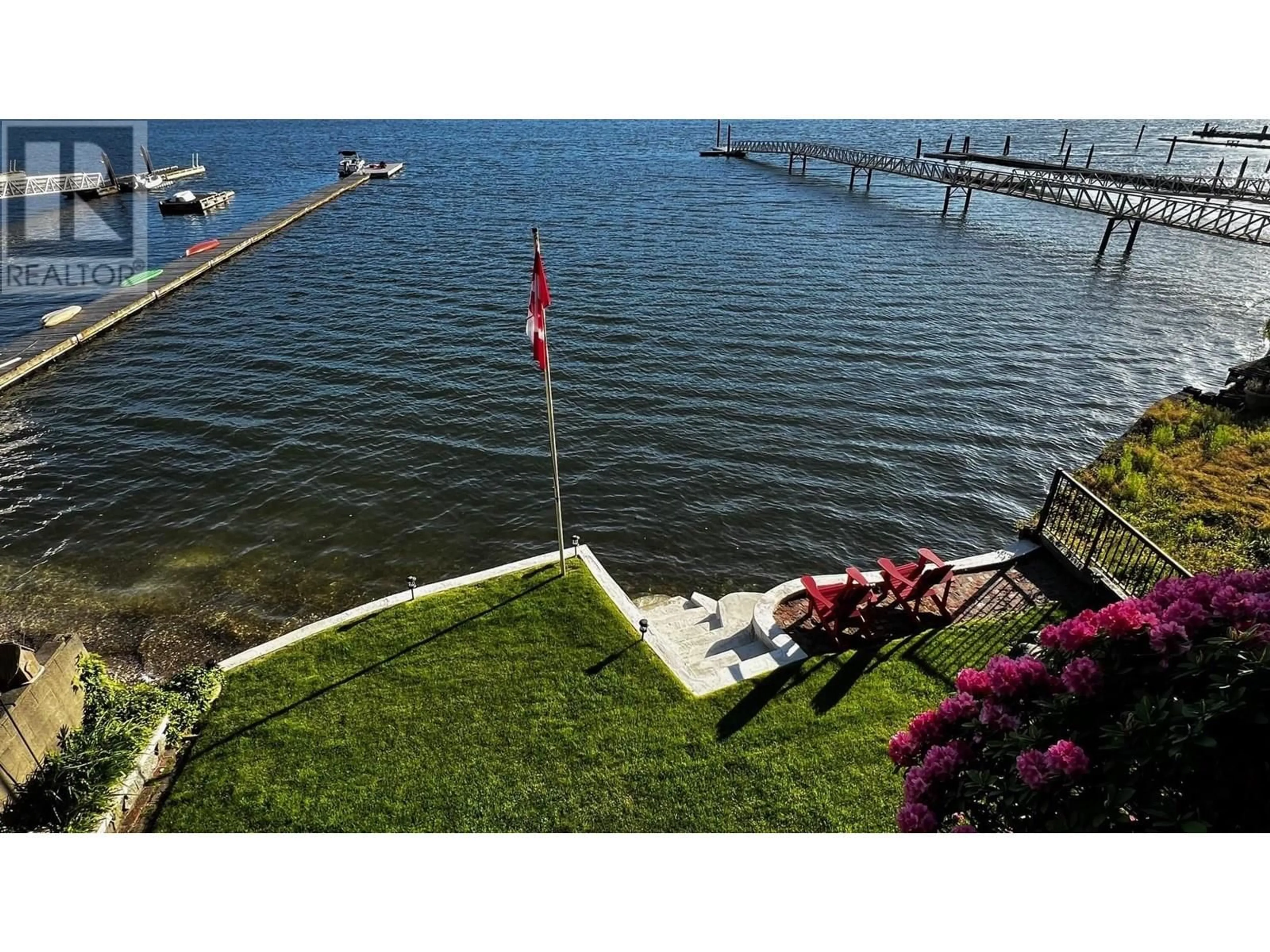 A pic from outside/outdoor area/front of a property/back of a property/a pic from drone, water/lake/river/ocean view for 844 ALDERSIDE ROAD, Port Moody British Columbia V3H3A6