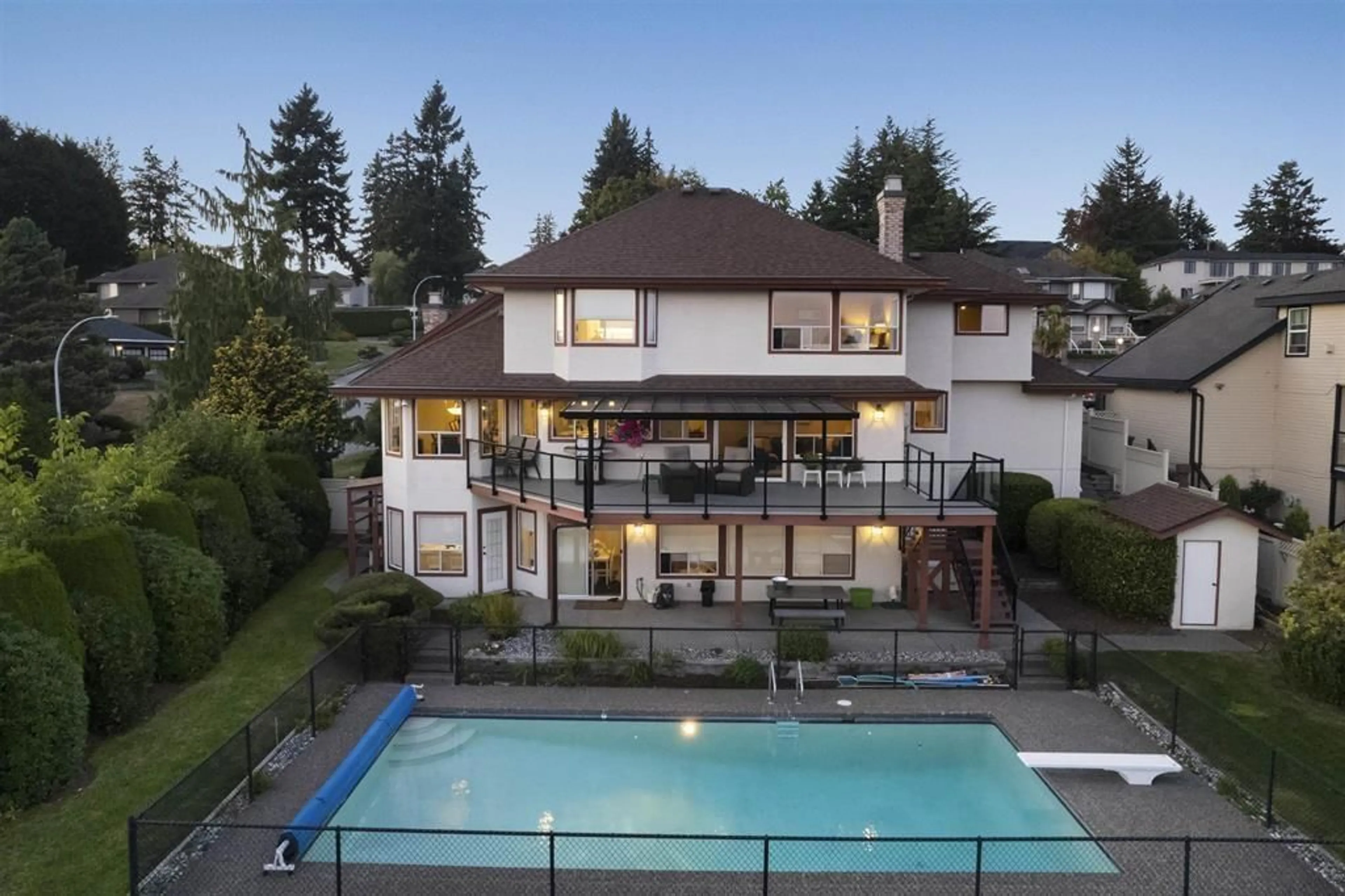 A pic from outside/outdoor area/front of a property/back of a property/a pic from drone, unknown for 16512 77A, Surrey British Columbia V4N0L4