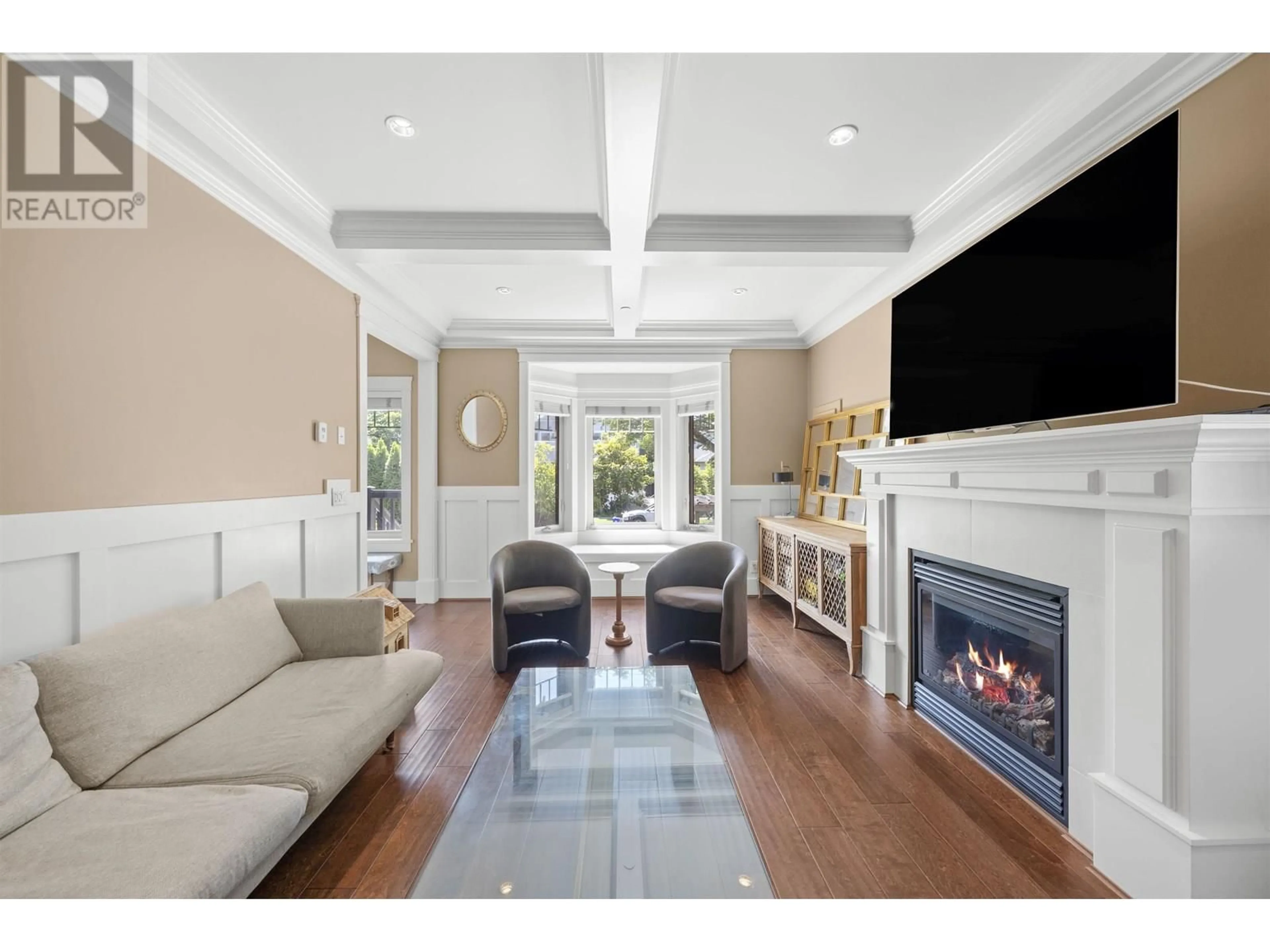 Living room with furniture, unknown for 2575 7TH AVENUE, Vancouver British Columbia V6K1Y8