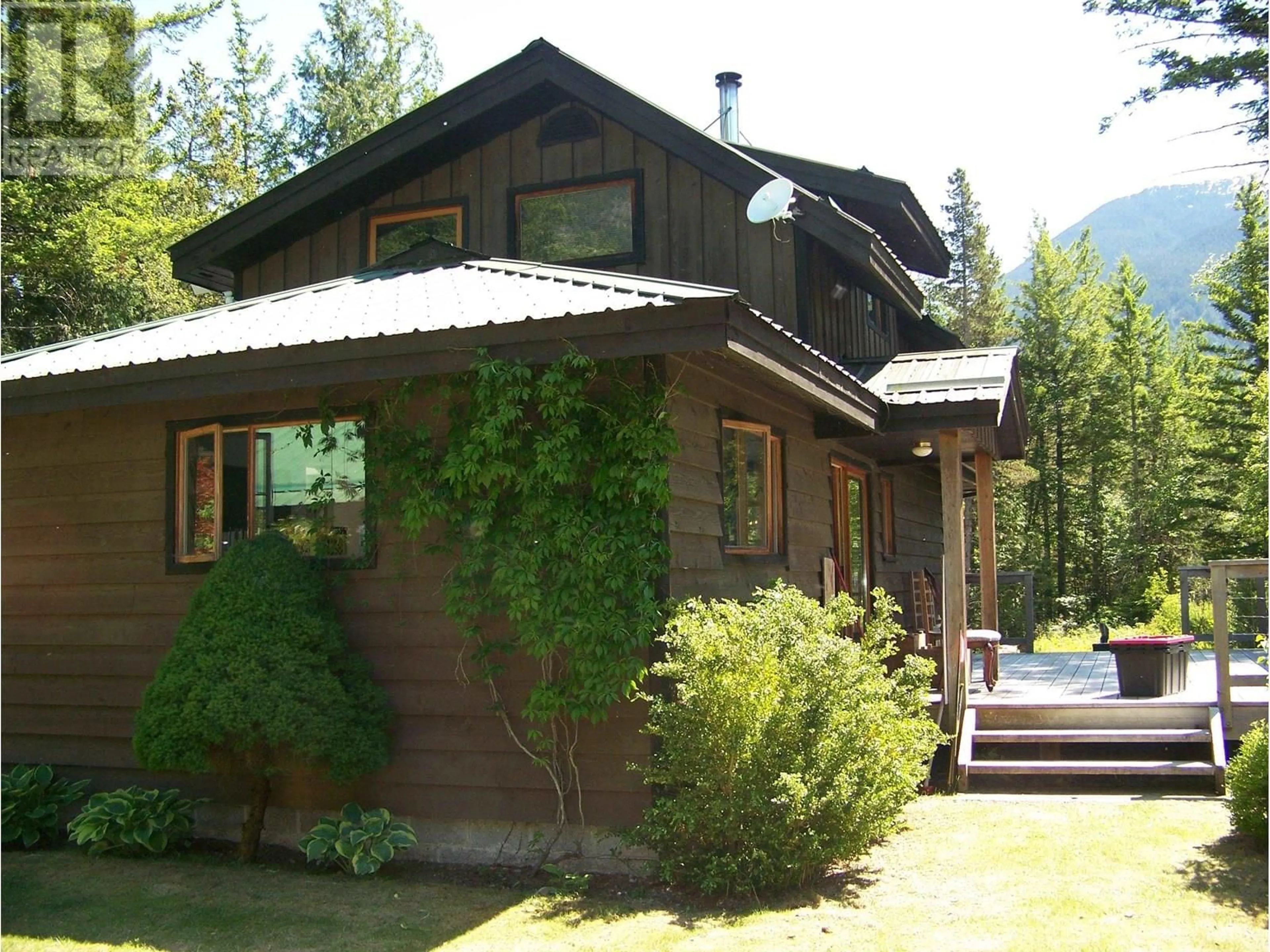 Home with vinyl exterior material, unknown for 2862 JOURDENAIS ROAD, Hagensborg British Columbia V0T1H0