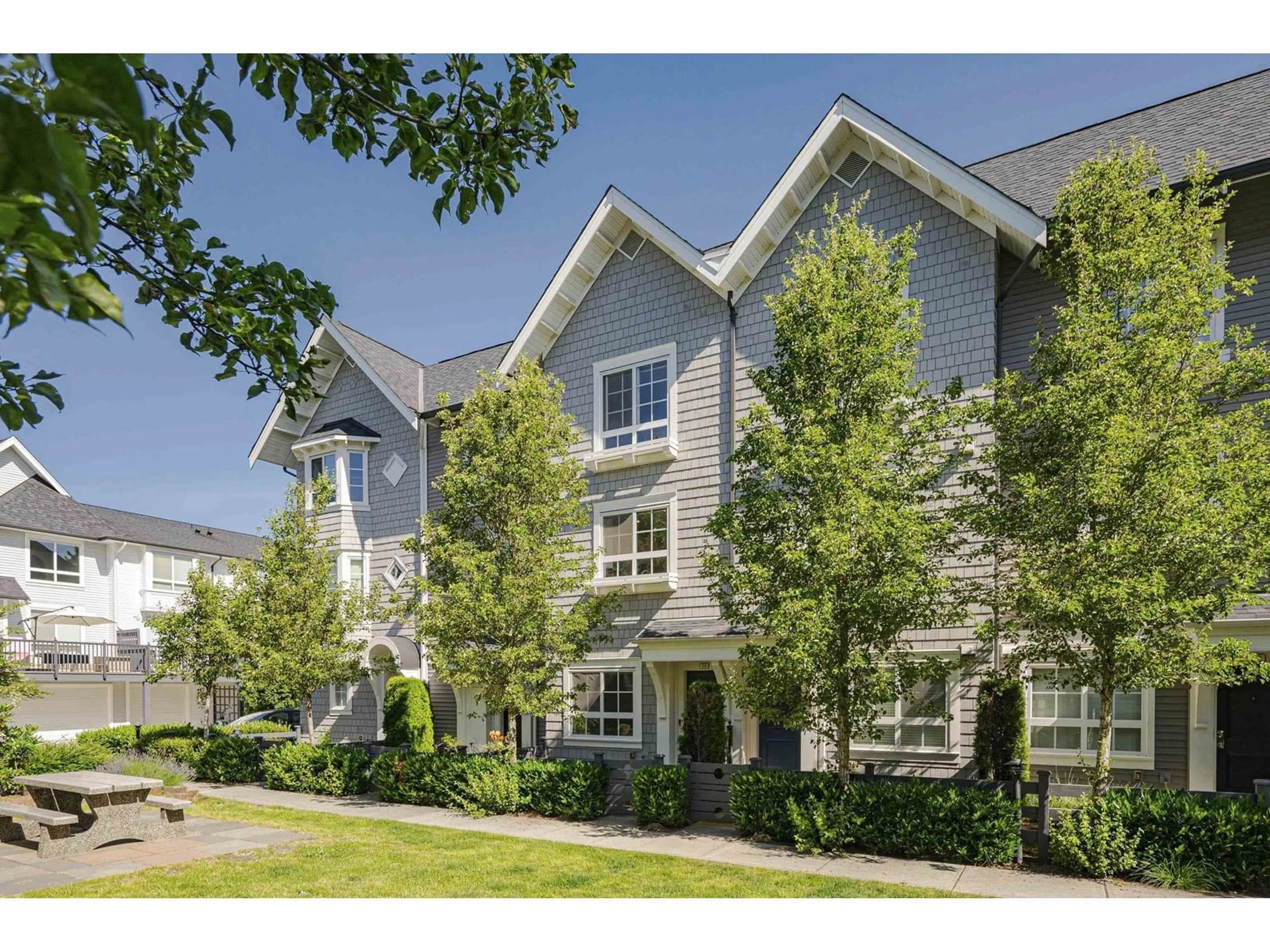 A pic from outside/outdoor area/front of a property/back of a property/a pic from drone, unknown for 58 - 8476 207A, Langley British Columbia V2Y0S6