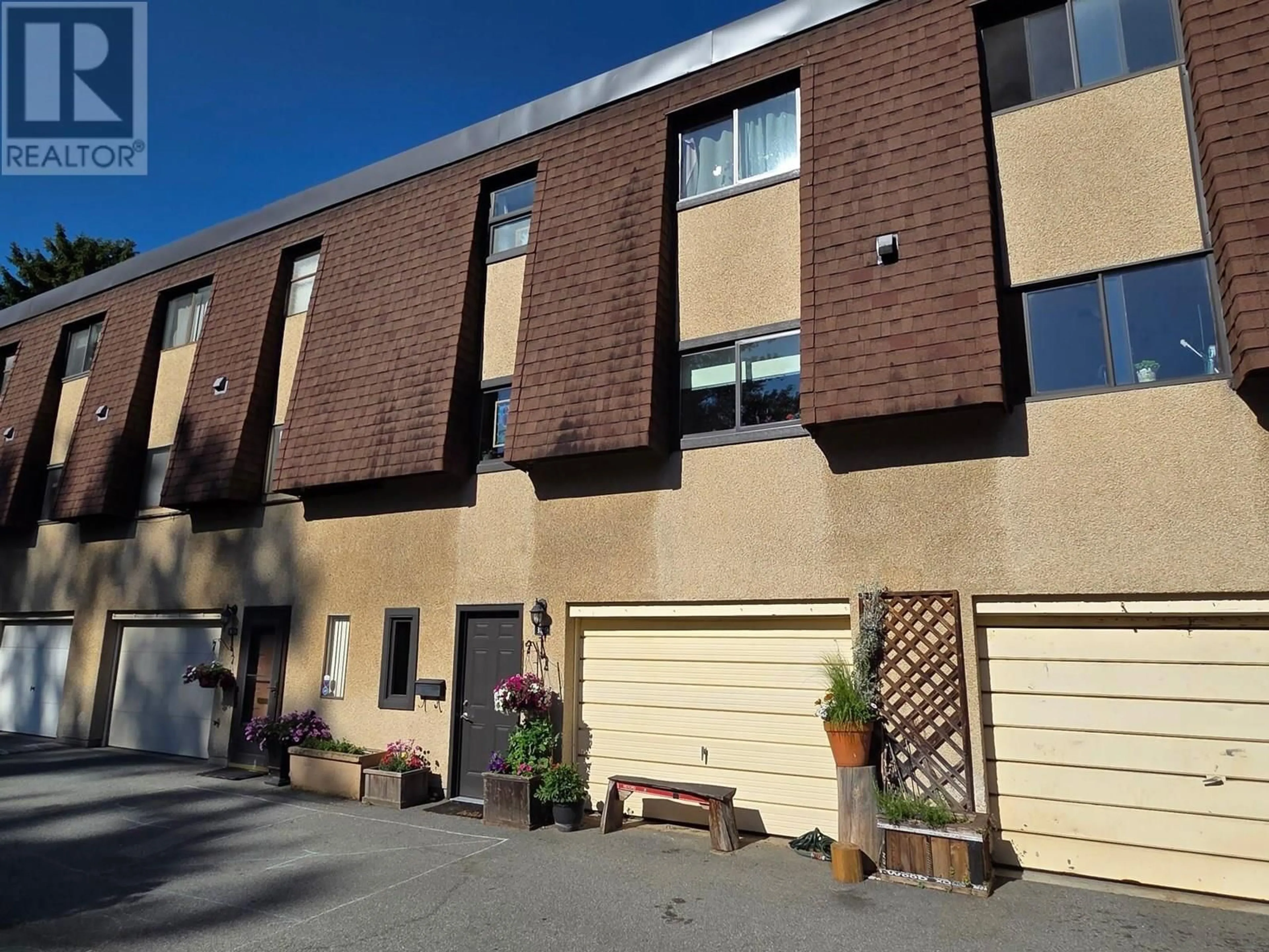 Unknown for 829 OLD LILLOOET ROAD, North Vancouver British Columbia V7J2H6