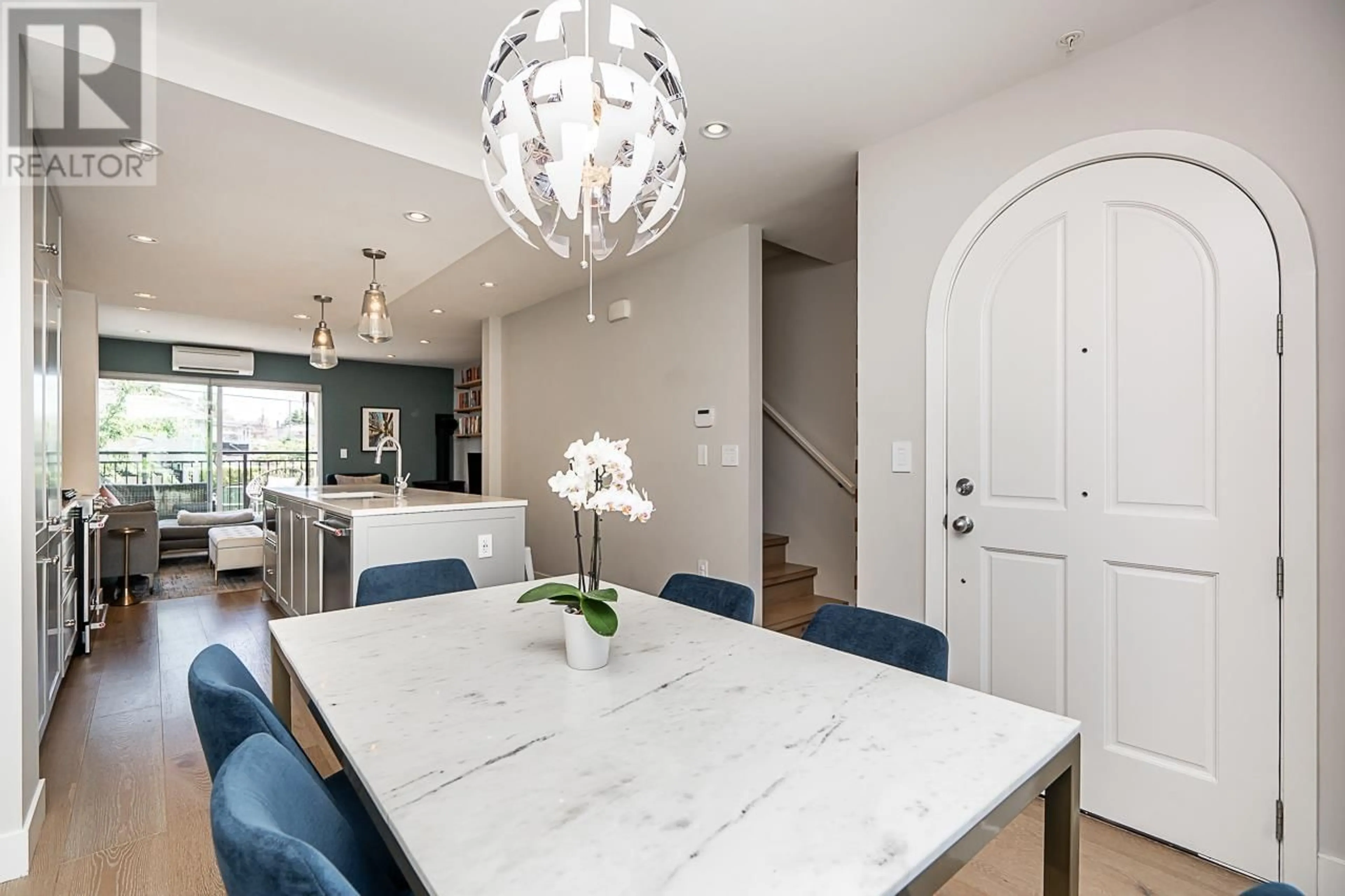 Dining room, ceramic/tile floor for 4320 KNIGHT STREET, Vancouver British Columbia V5N3M5