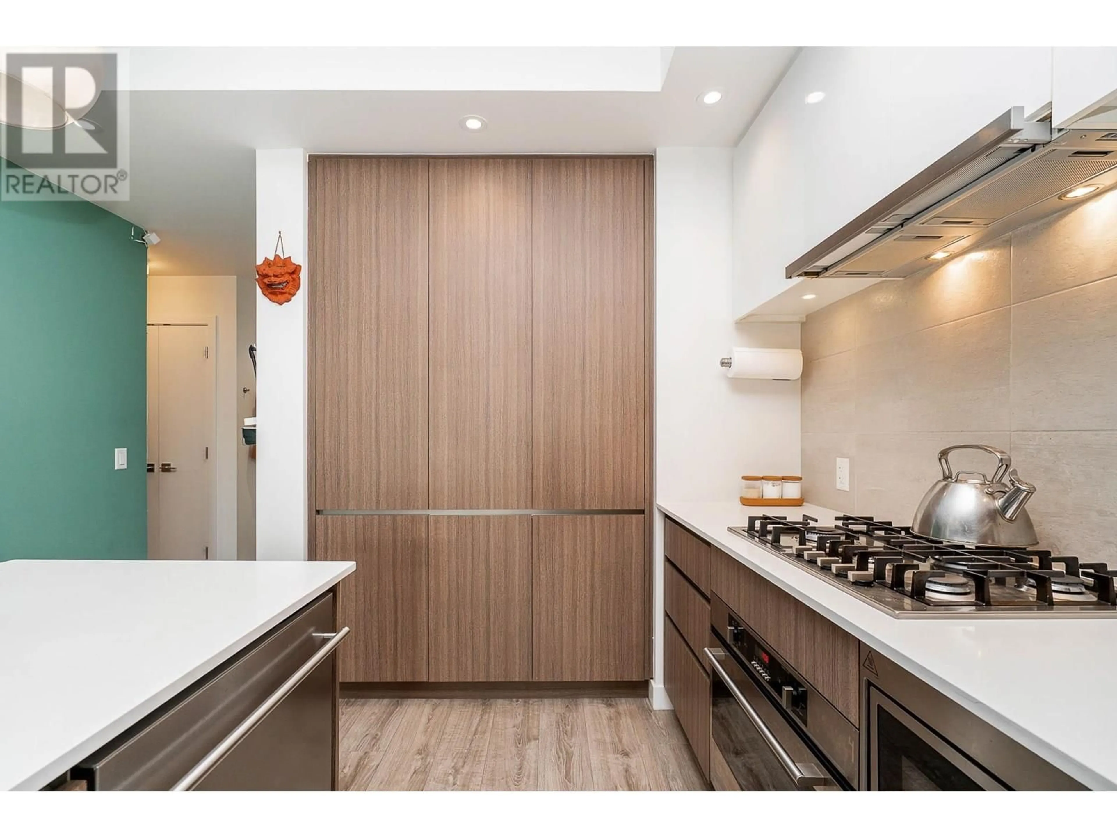 Contemporary kitchen, unknown for 310 - 516 FOSTER AVENUE, Coquitlam British Columbia V3J0H8