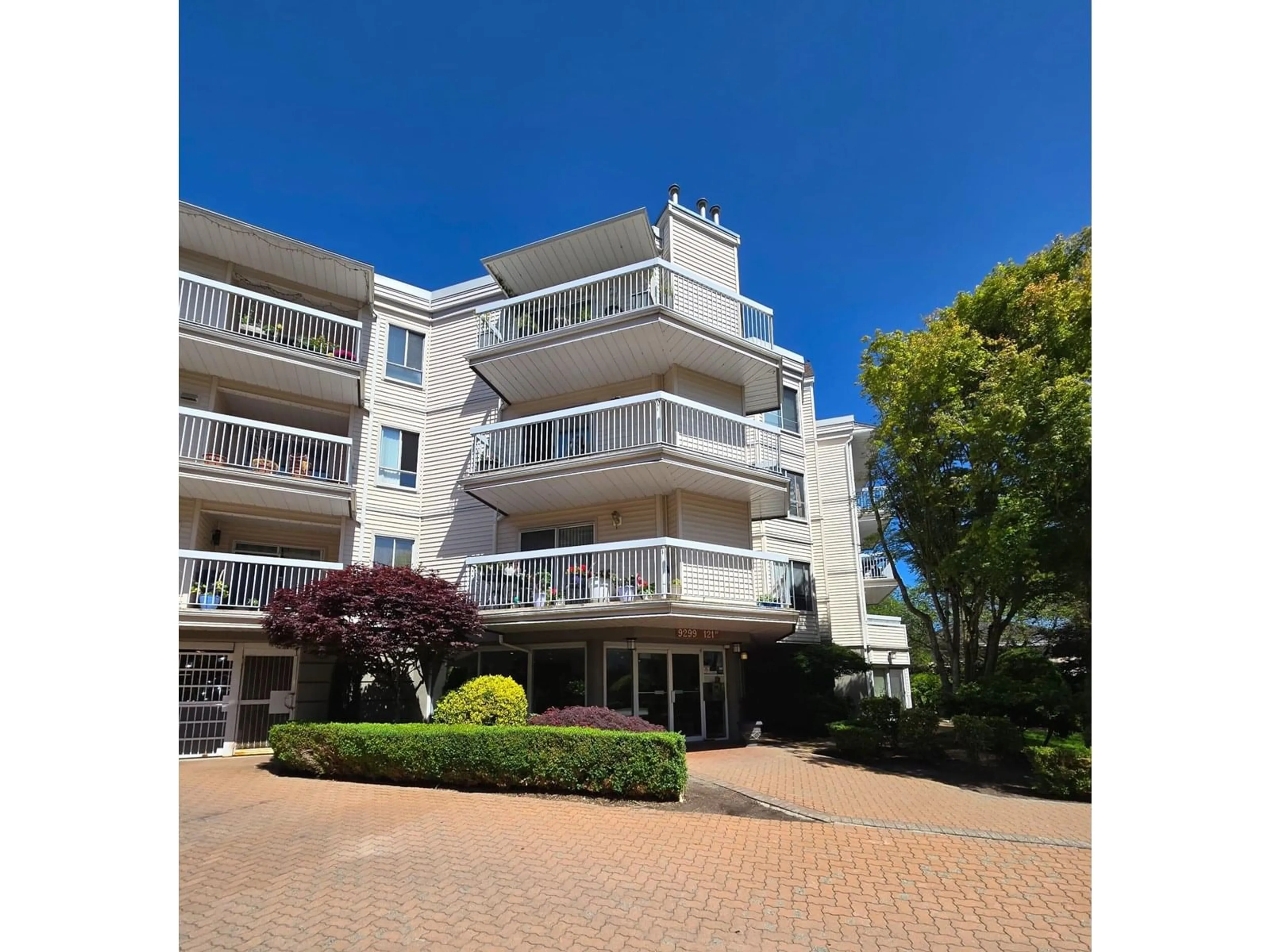 A pic from outside/outdoor area/front of a property/back of a property/a pic from drone, unknown for 307 - 9299 121, Surrey British Columbia V3V7X8
