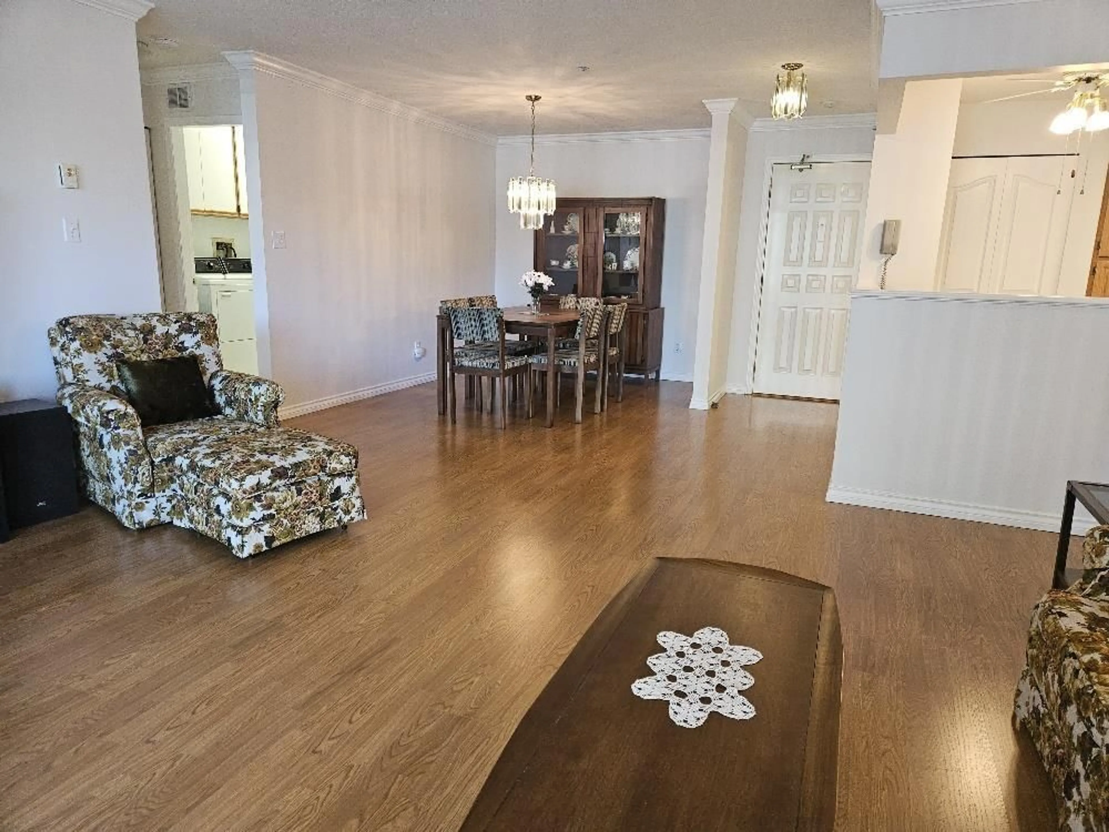 Unknown for 237 - 2451 GLADWIN, Abbotsford British Columbia V2T3N8