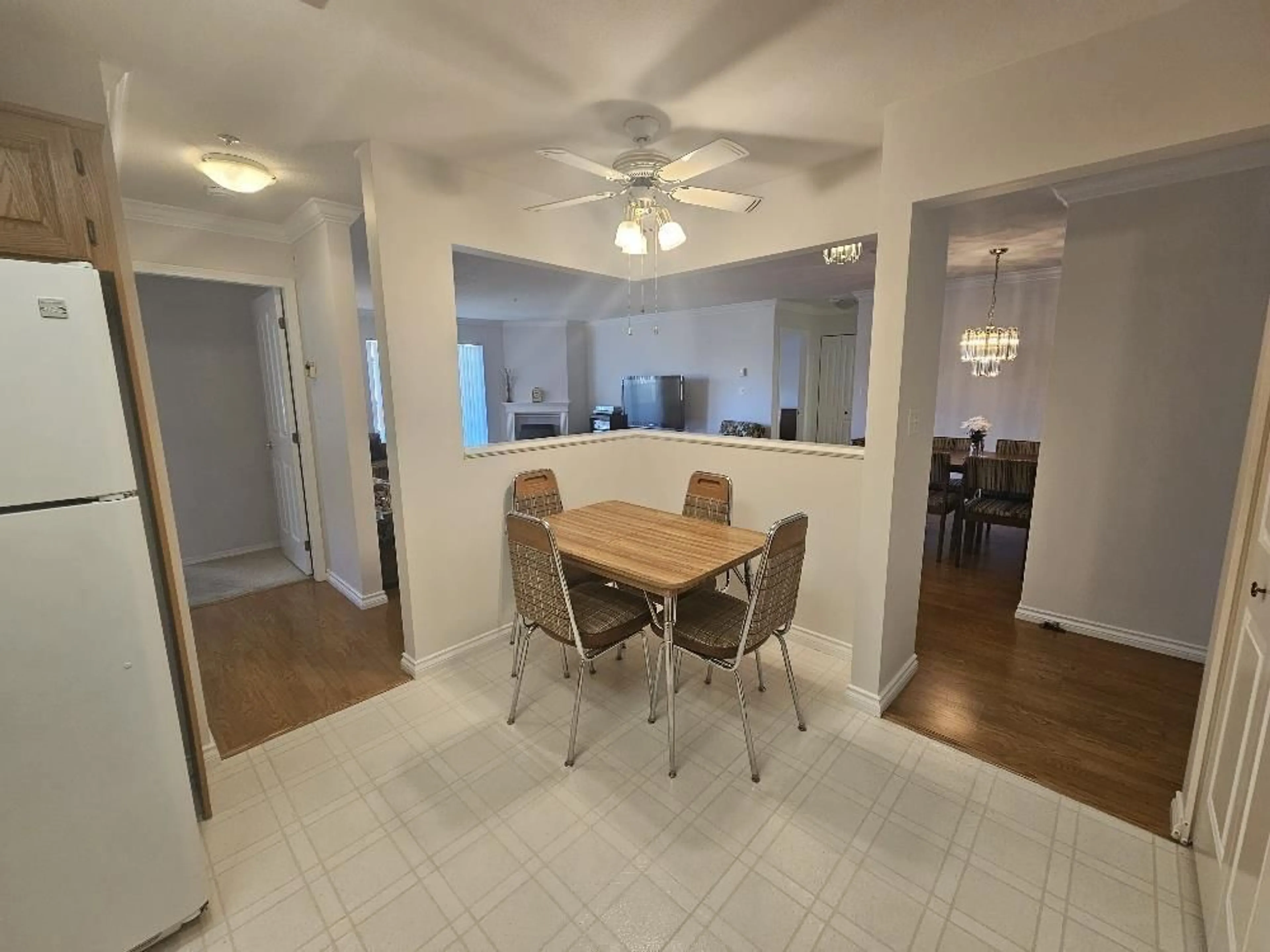 Dining room, unknown for 237 - 2451 GLADWIN, Abbotsford British Columbia V2T3N8