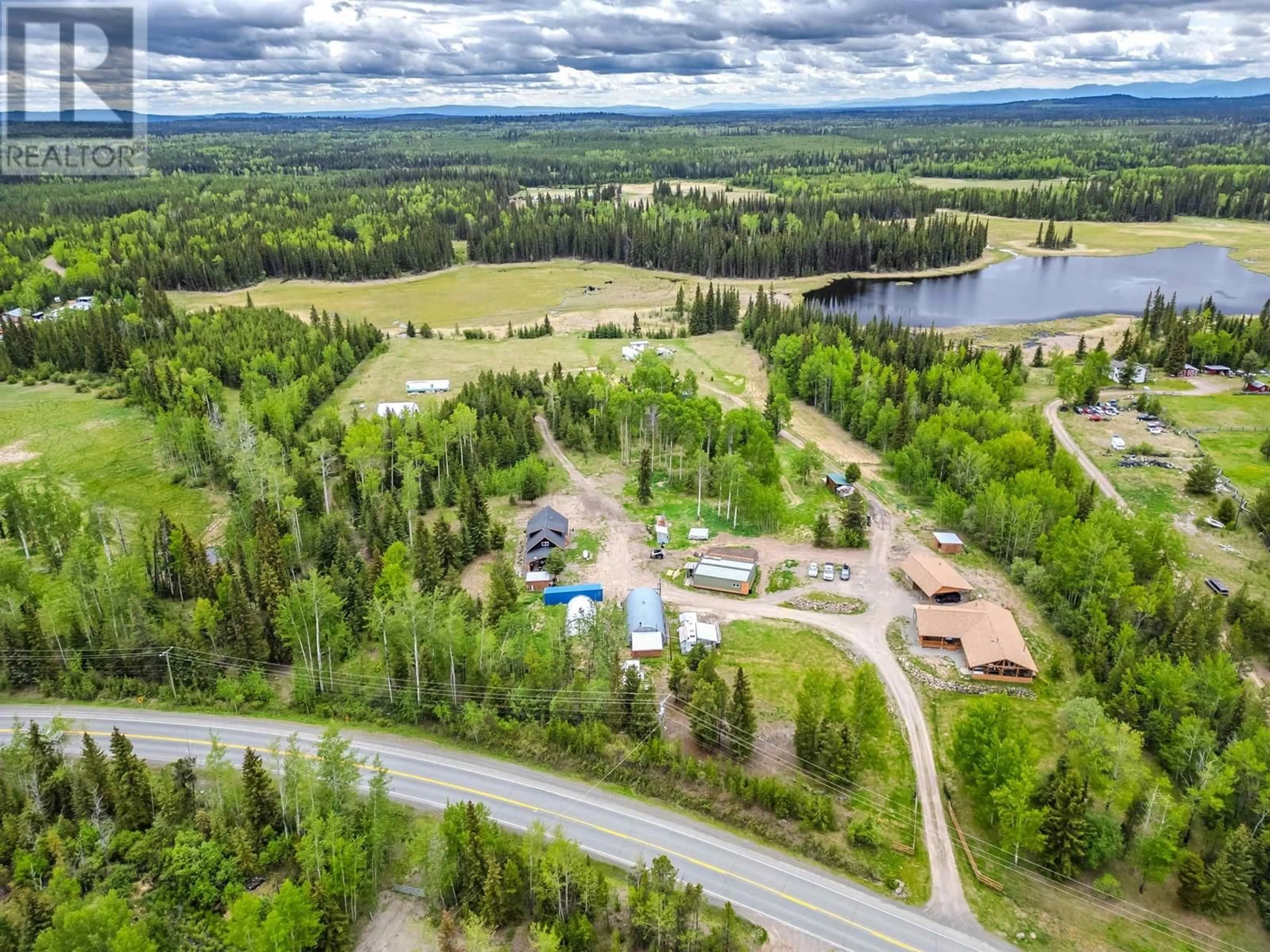 A pic from outside/outdoor area/front of a property/back of a property/a pic from drone, water/lake/river/ocean view for 5606 LITTLE FORT HWY 24, Lone Butte British Columbia V0K2E2