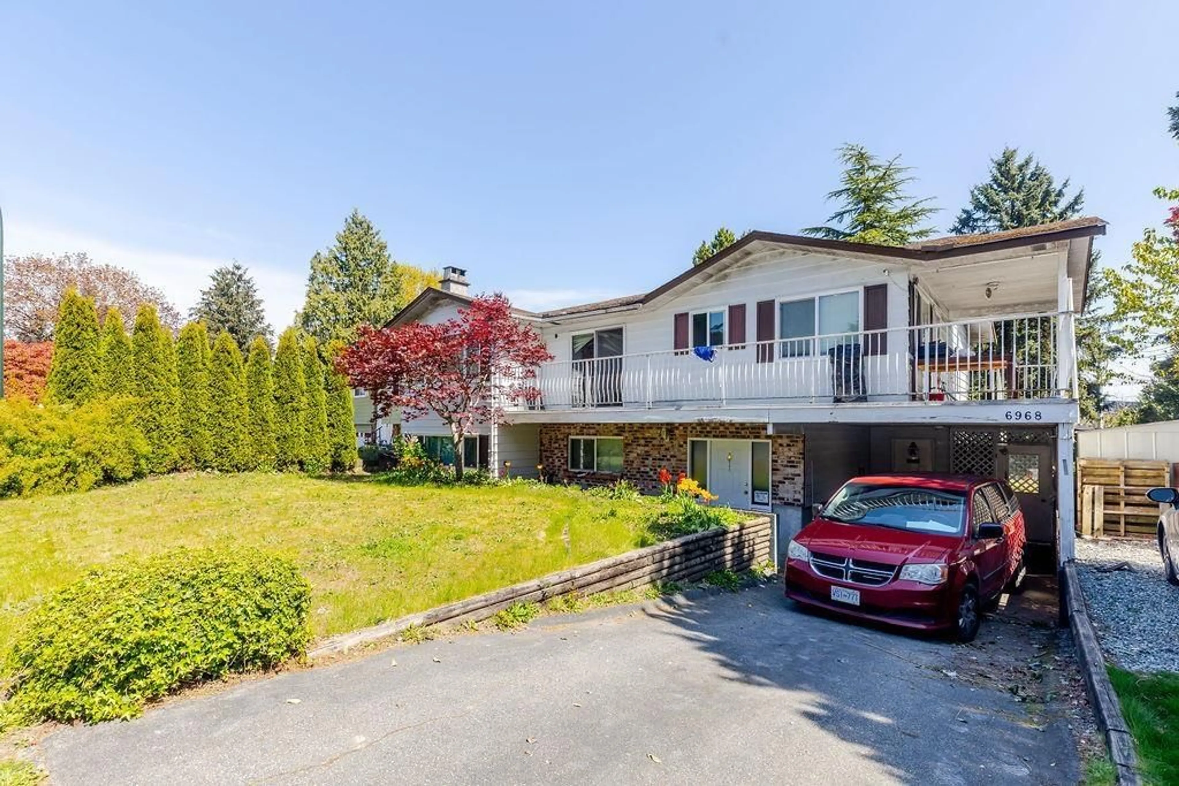 A pic from outside/outdoor area/front of a property/back of a property/a pic from drone, unknown for 6968 BISON, Delta British Columbia V4E2C2