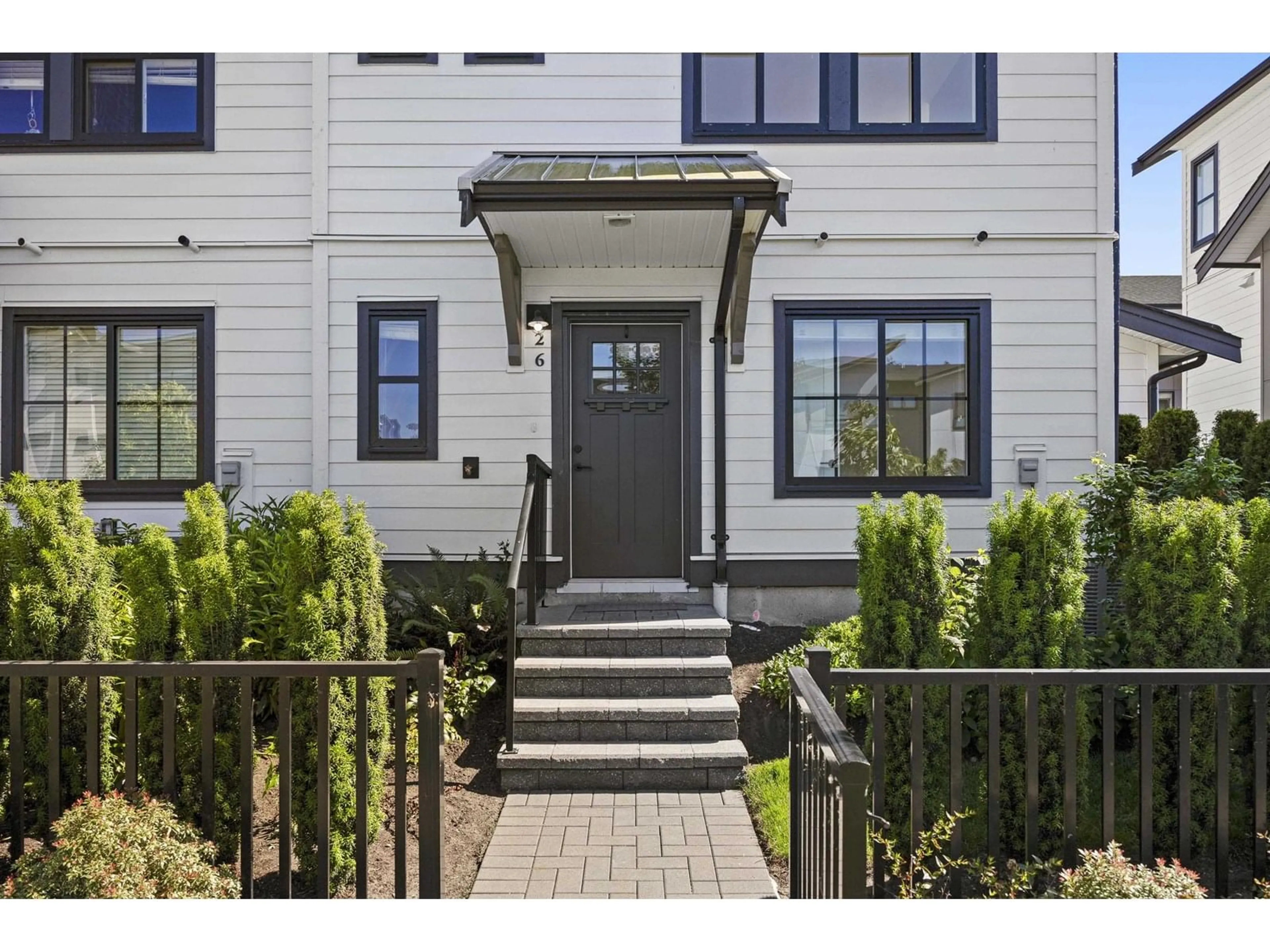 Indoor entryway for 26 - 16565 24A, Surrey British Columbia V3Z1H7
