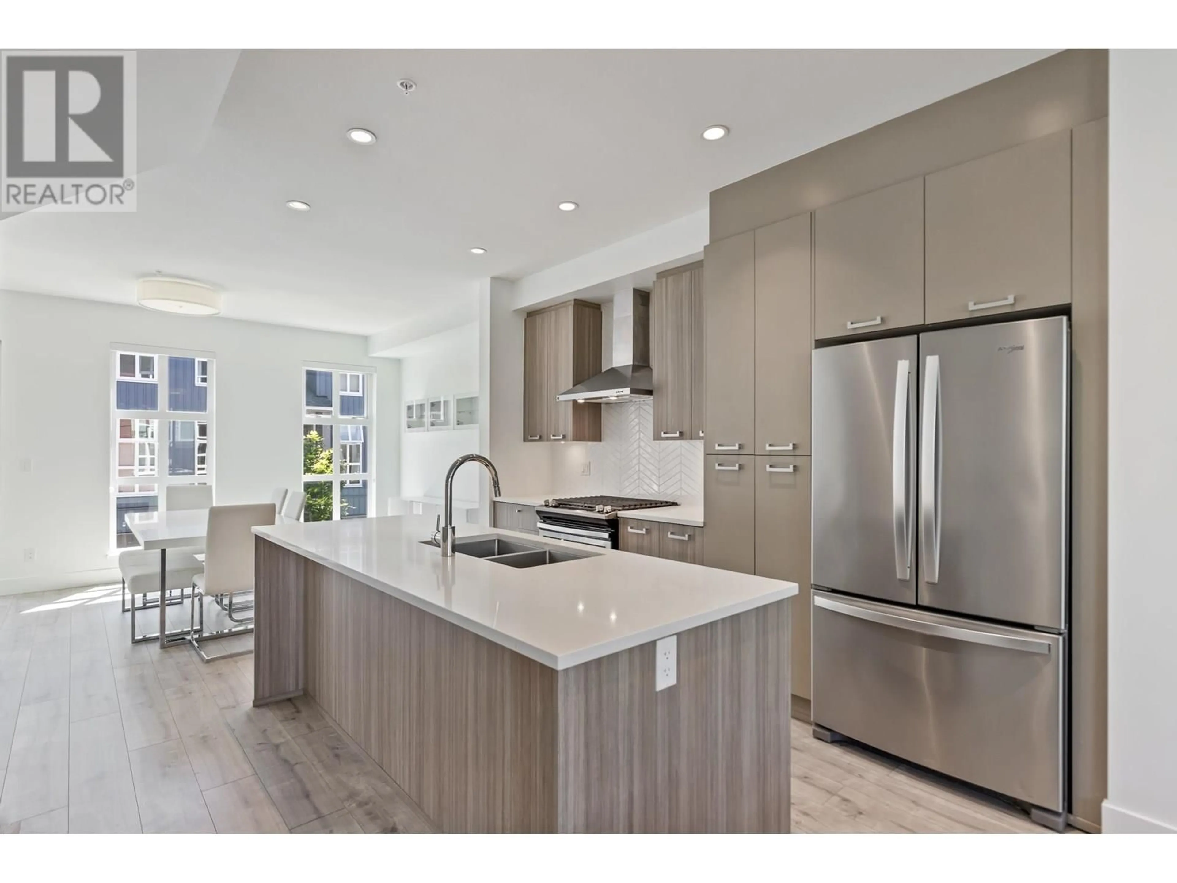 Open concept kitchen, unknown for 19 - 24076 112 AVENUE, Maple Ridge British Columbia V2W0K2