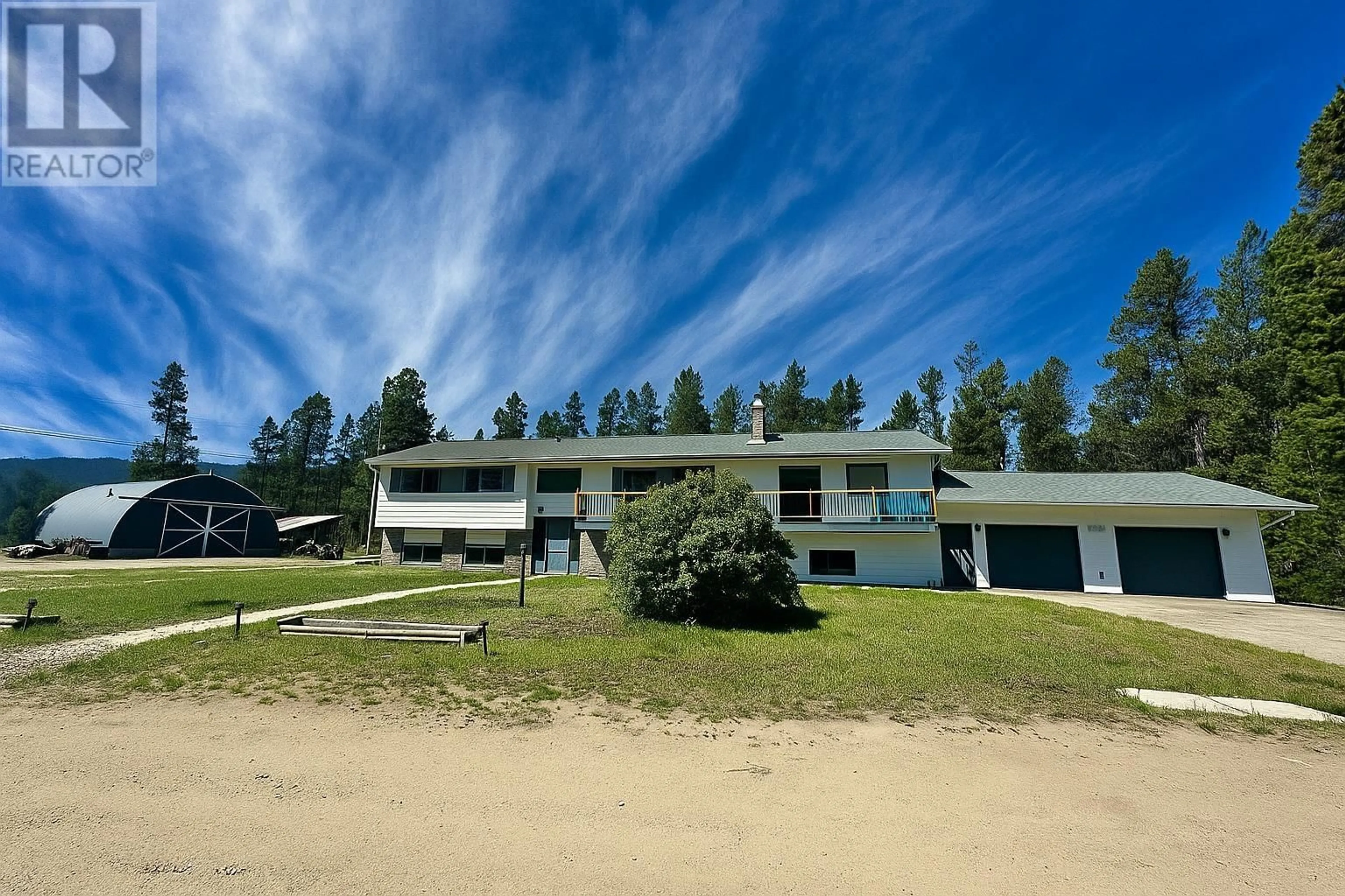 A pic from outside/outdoor area/front of a property/back of a property/a pic from drone, unknown for 1505 5 HIGHWAY, Valemount British Columbia V0E2Z0