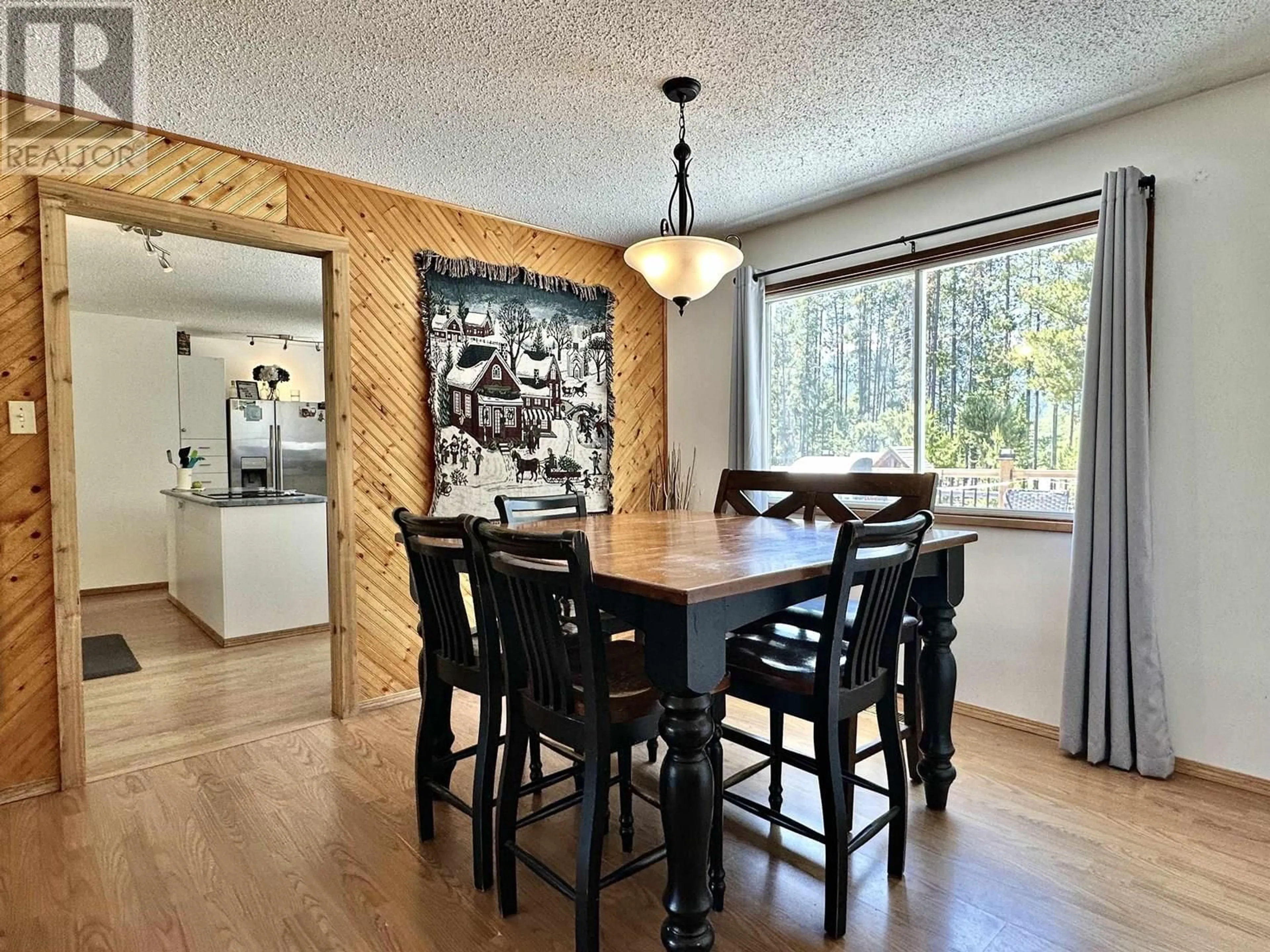 Dining room, wood/laminate floor for 1505 5 HIGHWAY, Valemount British Columbia V0E2Z0