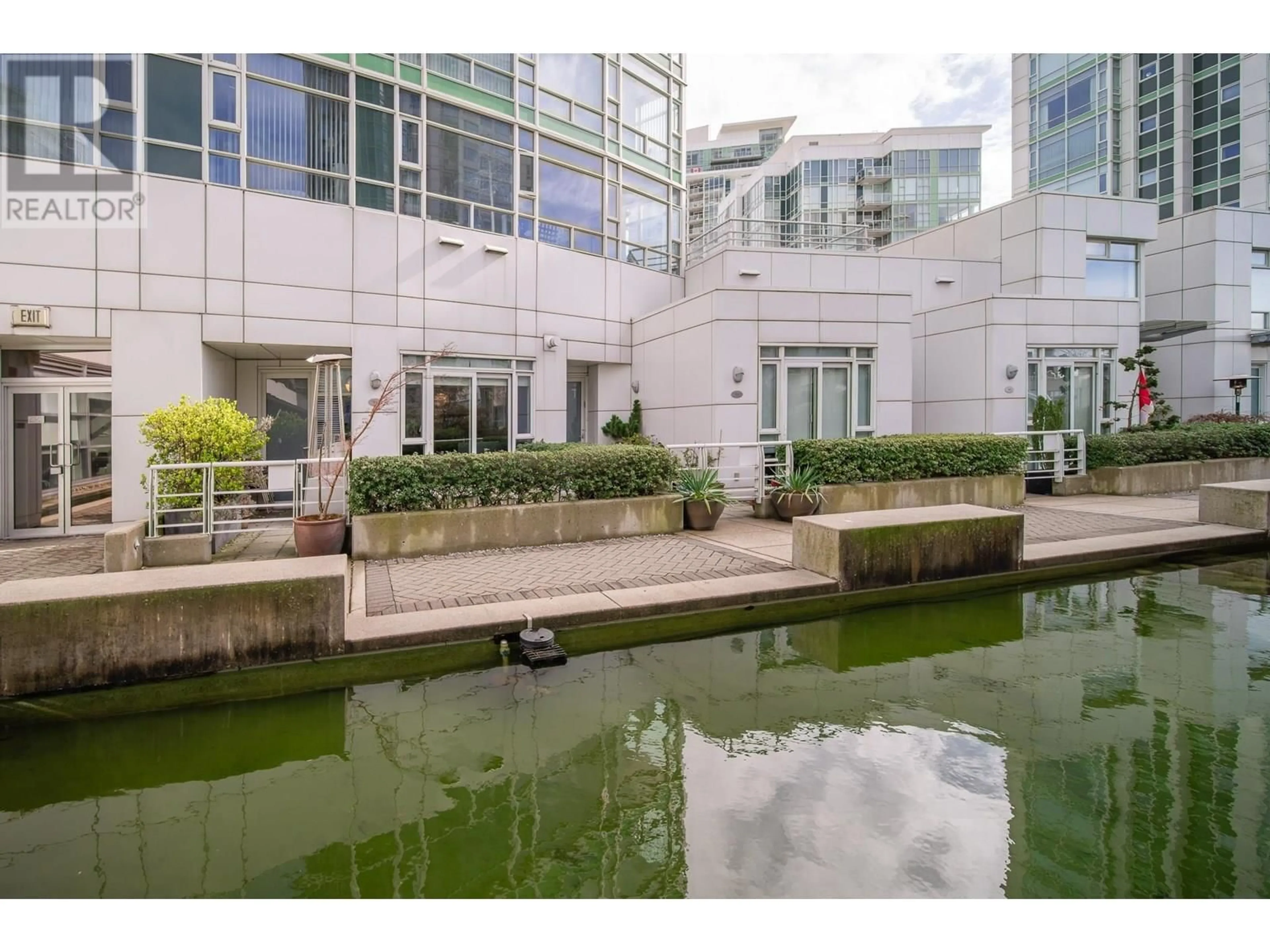 Unknown for 301 - 198 AQUARIUS MEWS, Vancouver British Columbia V6Z2Y4