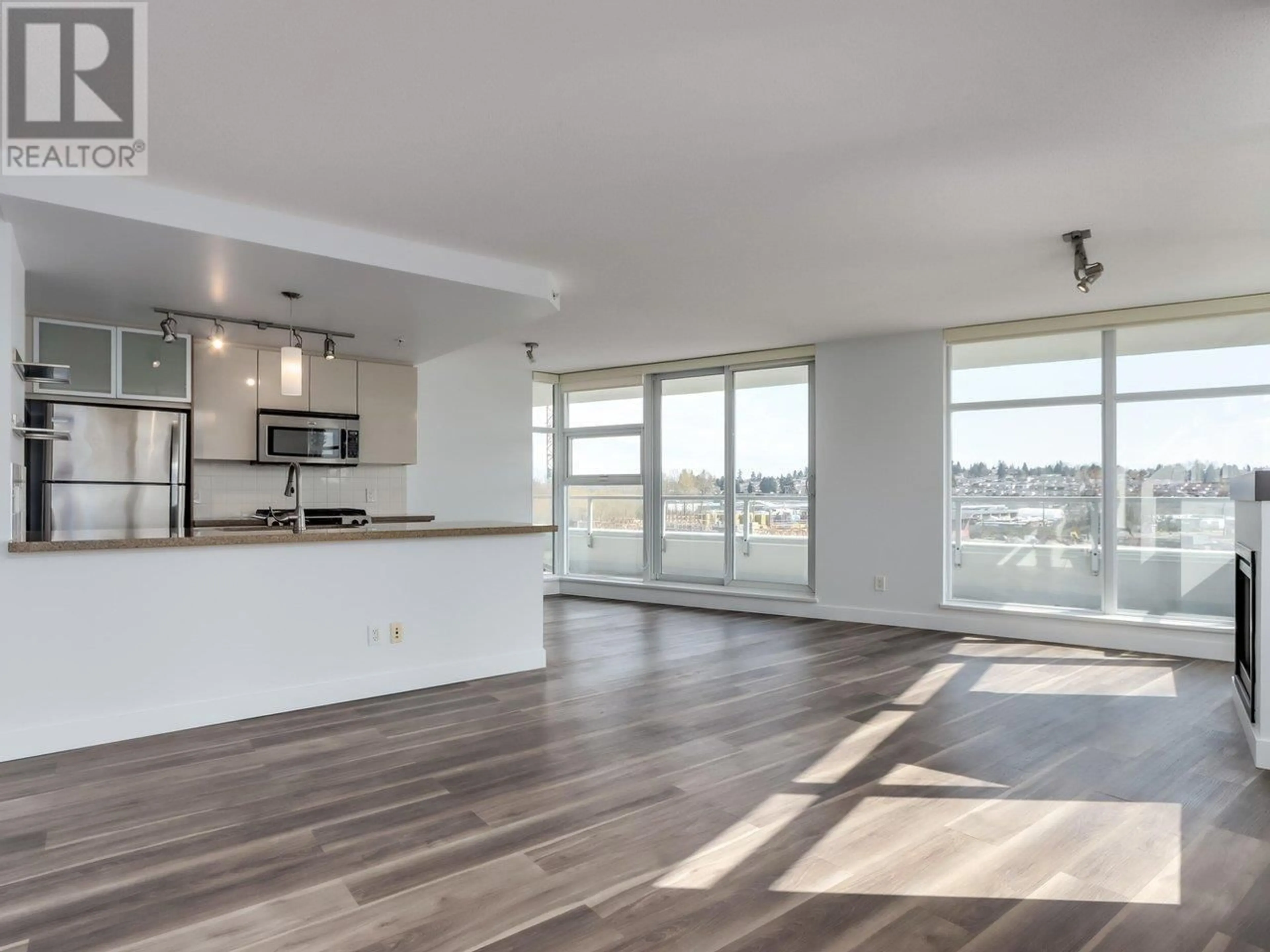 Open concept kitchen, unknown for 507 - 2289 YUKON CRESCENT, Burnaby British Columbia V5C0B2