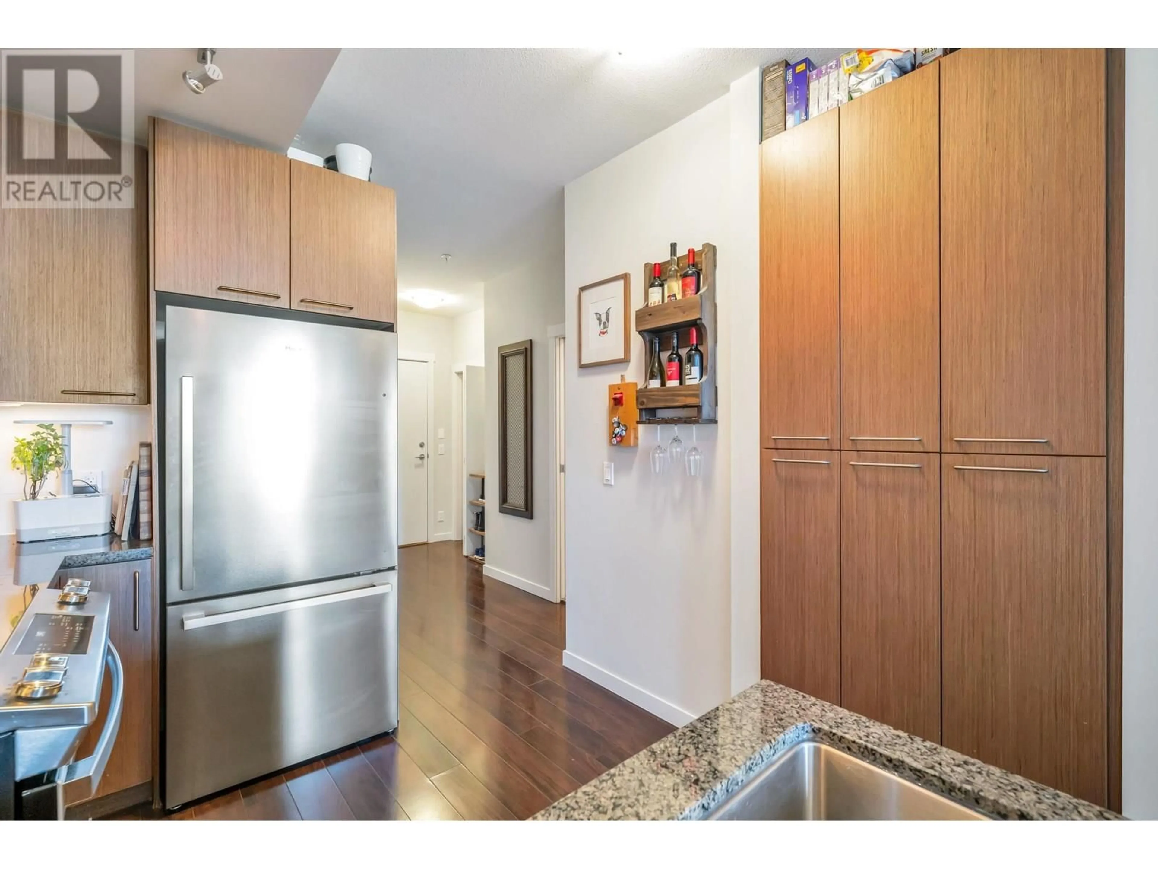 Unknown for 305 - 2008 54TH AVENUE, Vancouver British Columbia V5P1Y6