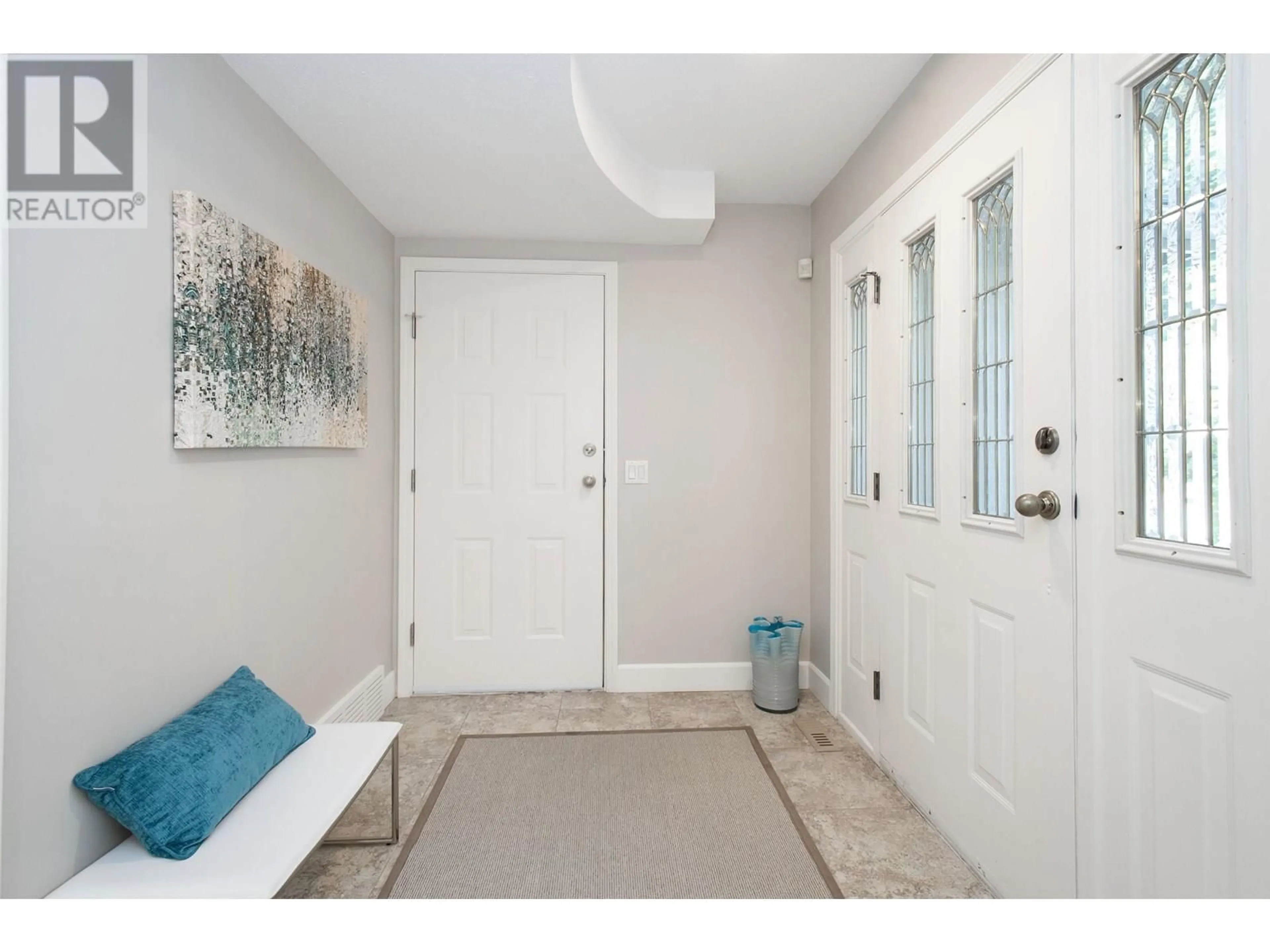Indoor entryway for 37 - 1001 NORTHLANDS DRIVE, North Vancouver British Columbia V7H2Y3