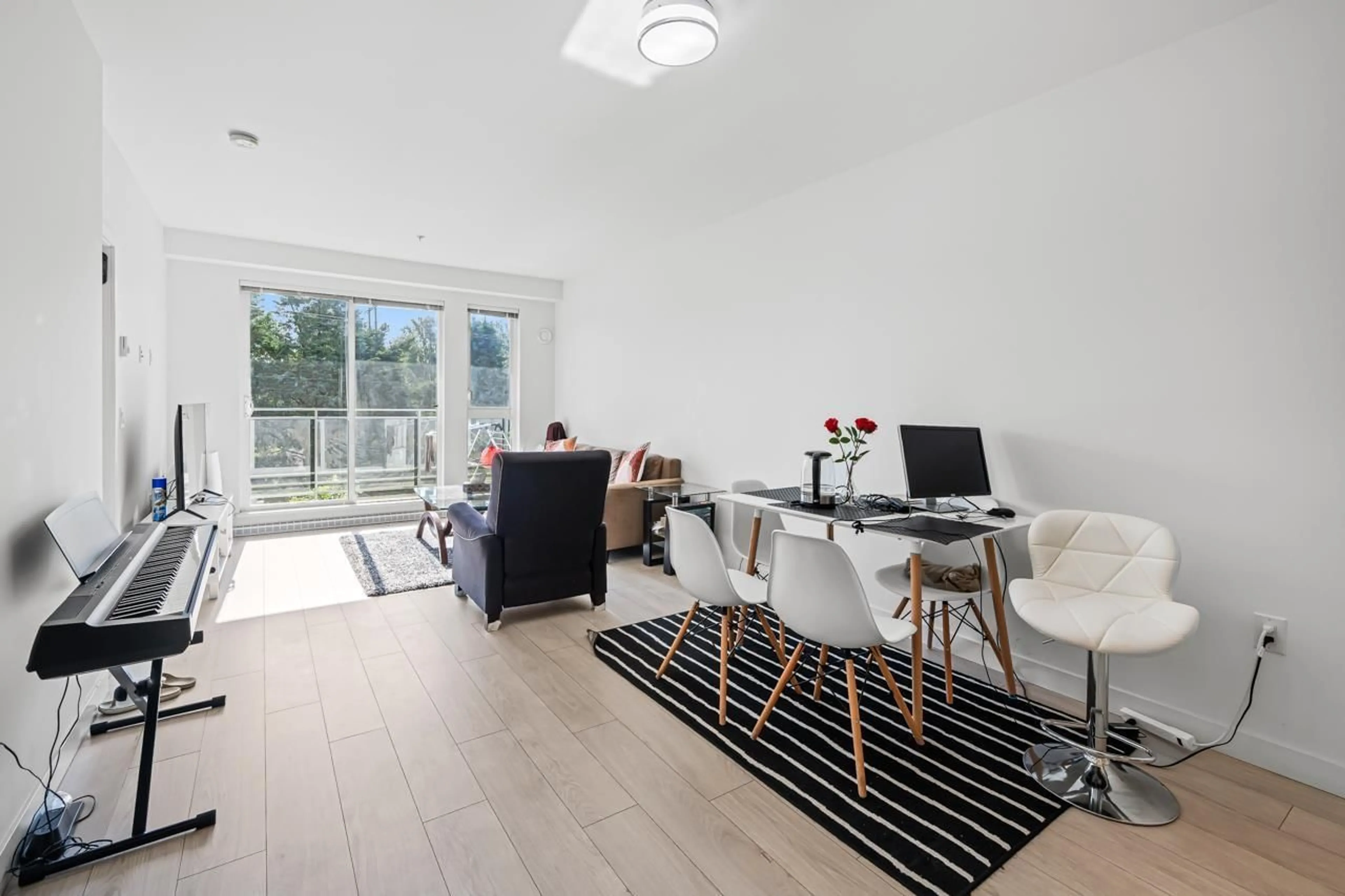 A pic of a room for 314 - 10603 140, Surrey British Columbia V3T0M8