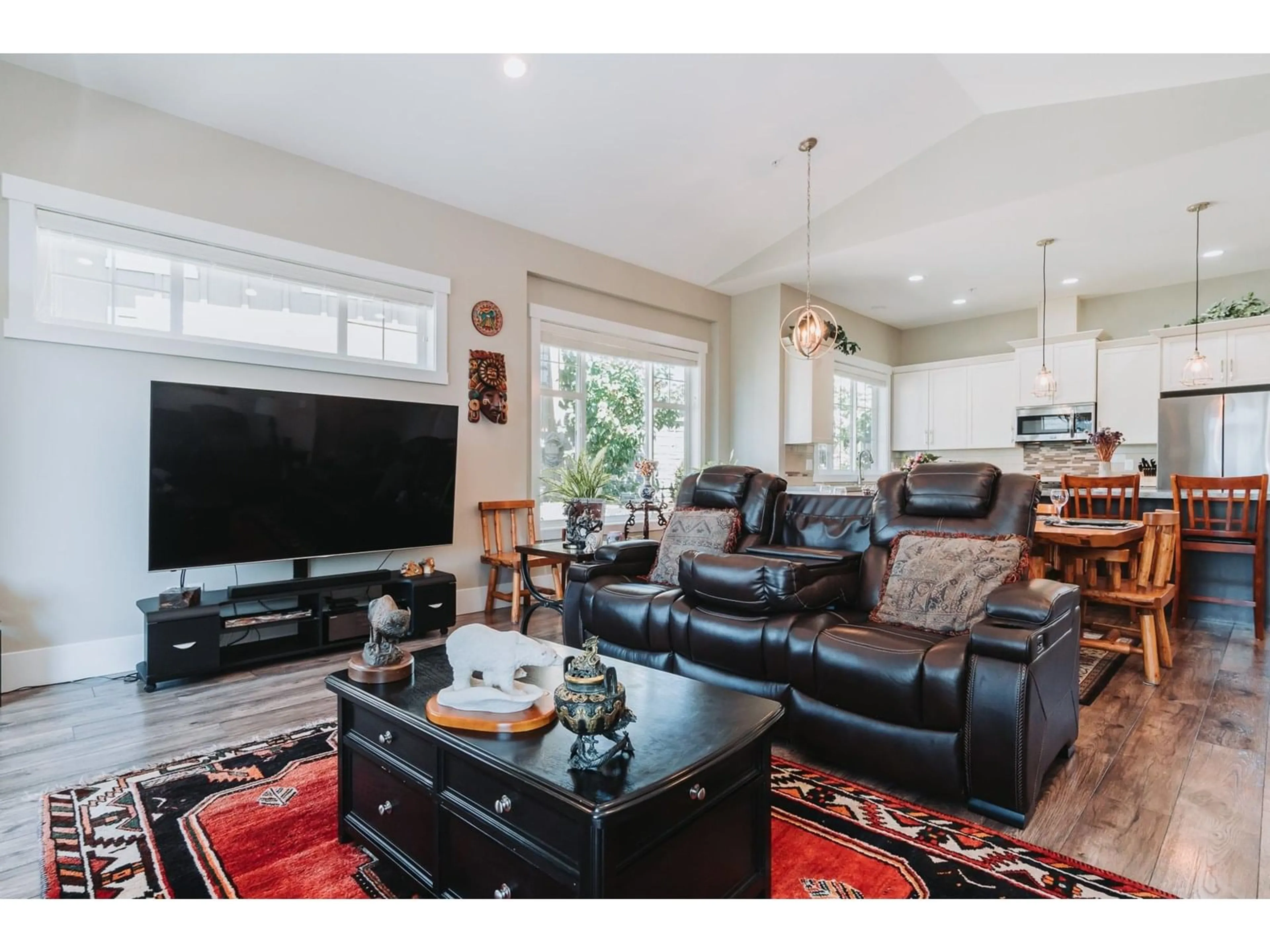 Living room with furniture, unknown for 3 - 5144 DHALIWAL PLACE, Chilliwack British Columbia V2R0W8