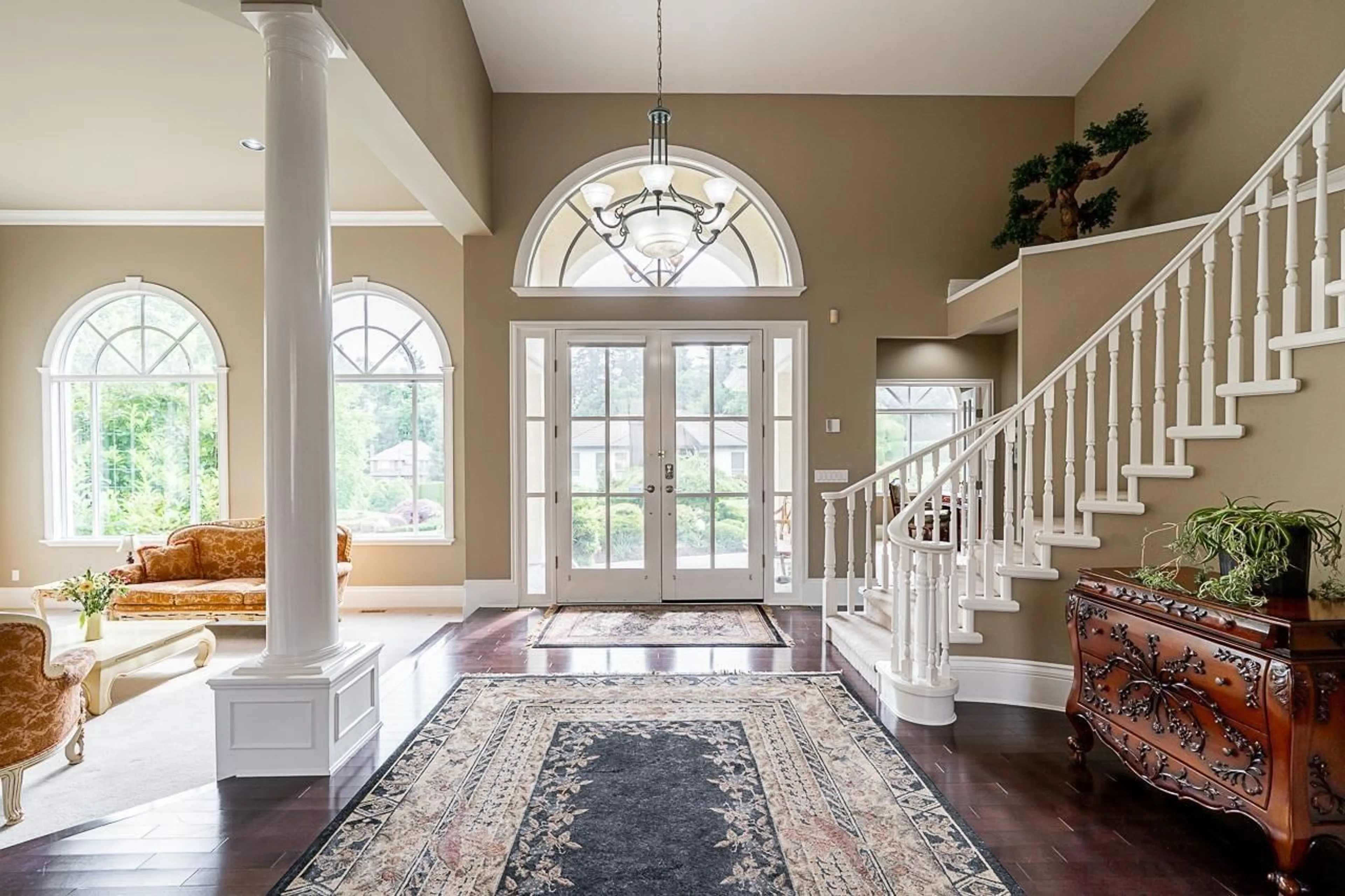 Indoor entryway for 2995 141ST, Surrey British Columbia V4P2J8