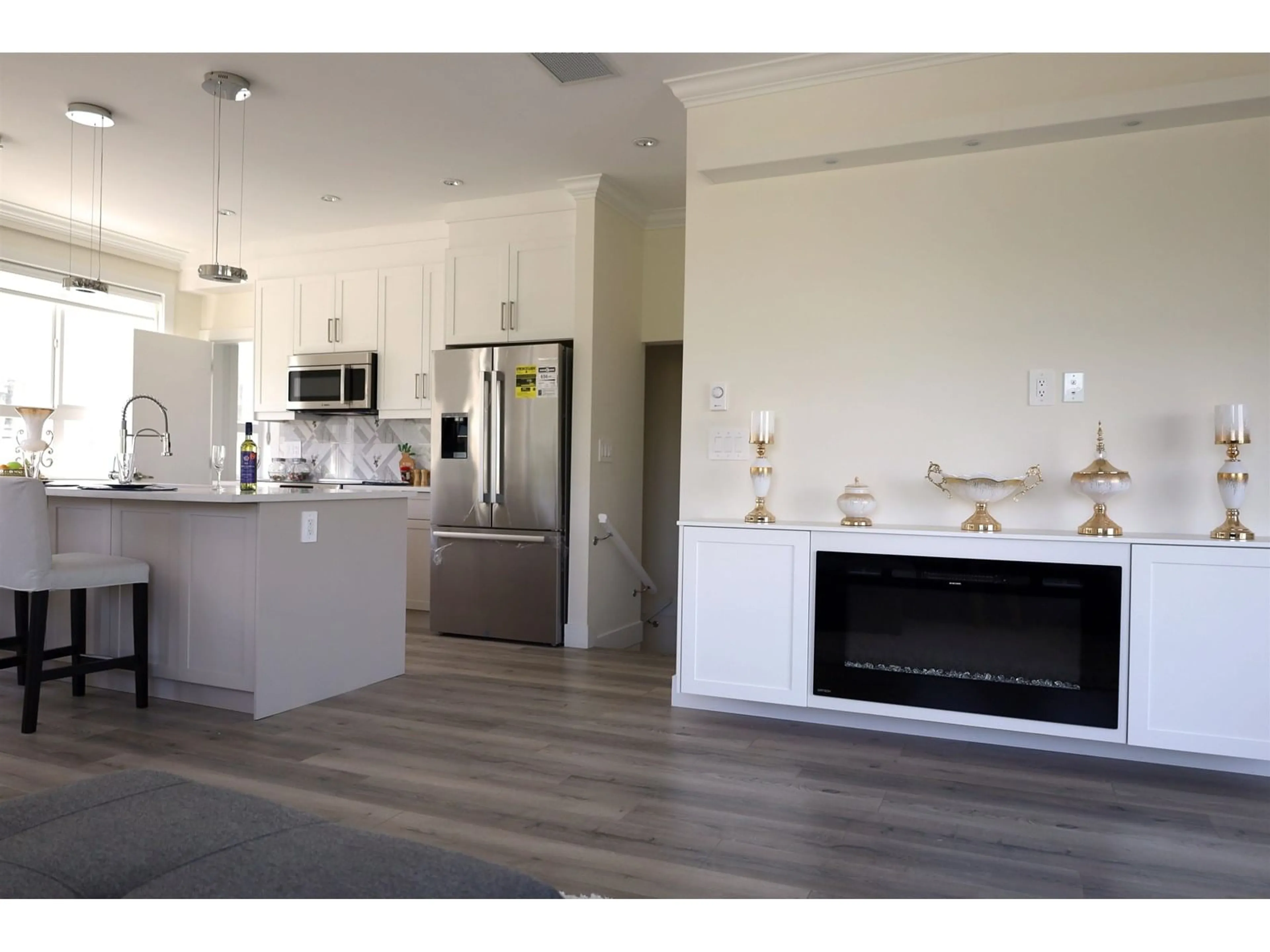 Open concept kitchen, unknown for 27 - 8181 135A, Surrey British Columbia V3W3N8