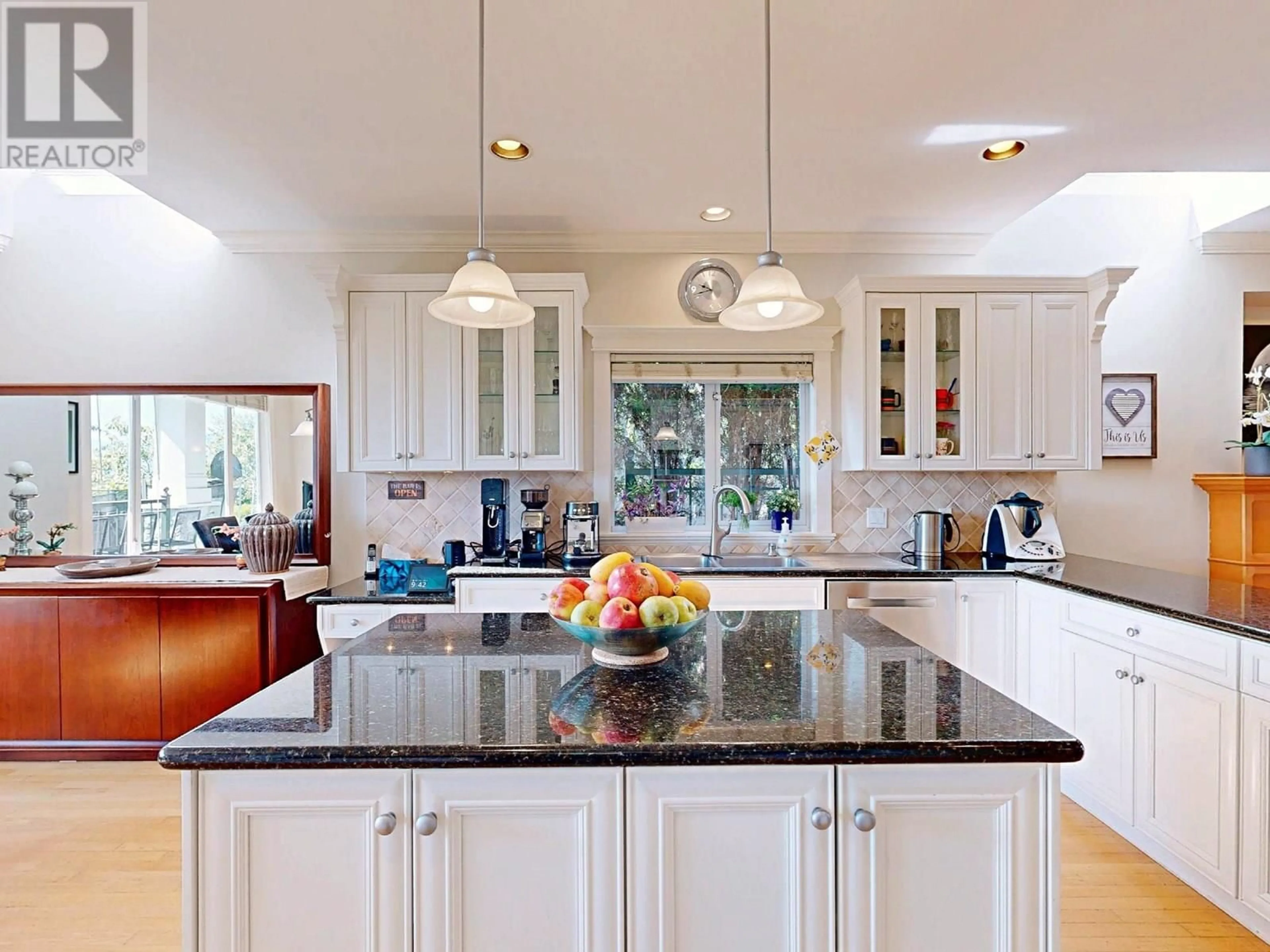 Contemporary kitchen, unknown for 3461 BLENHEIM STREET, Vancouver British Columbia V6L2X8