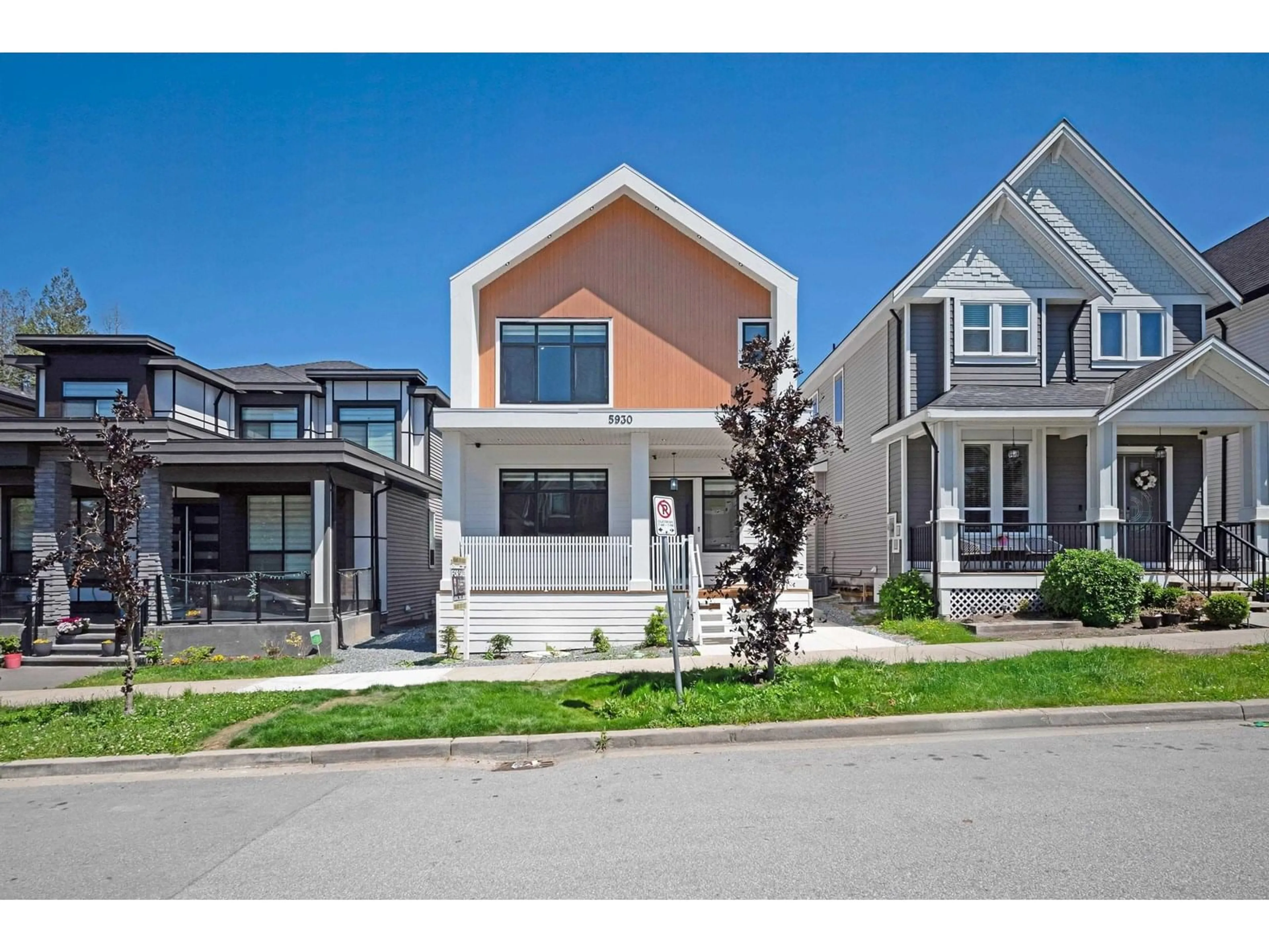 Home with vinyl exterior material, street for 5930 139A, Surrey British Columbia V3X0G6