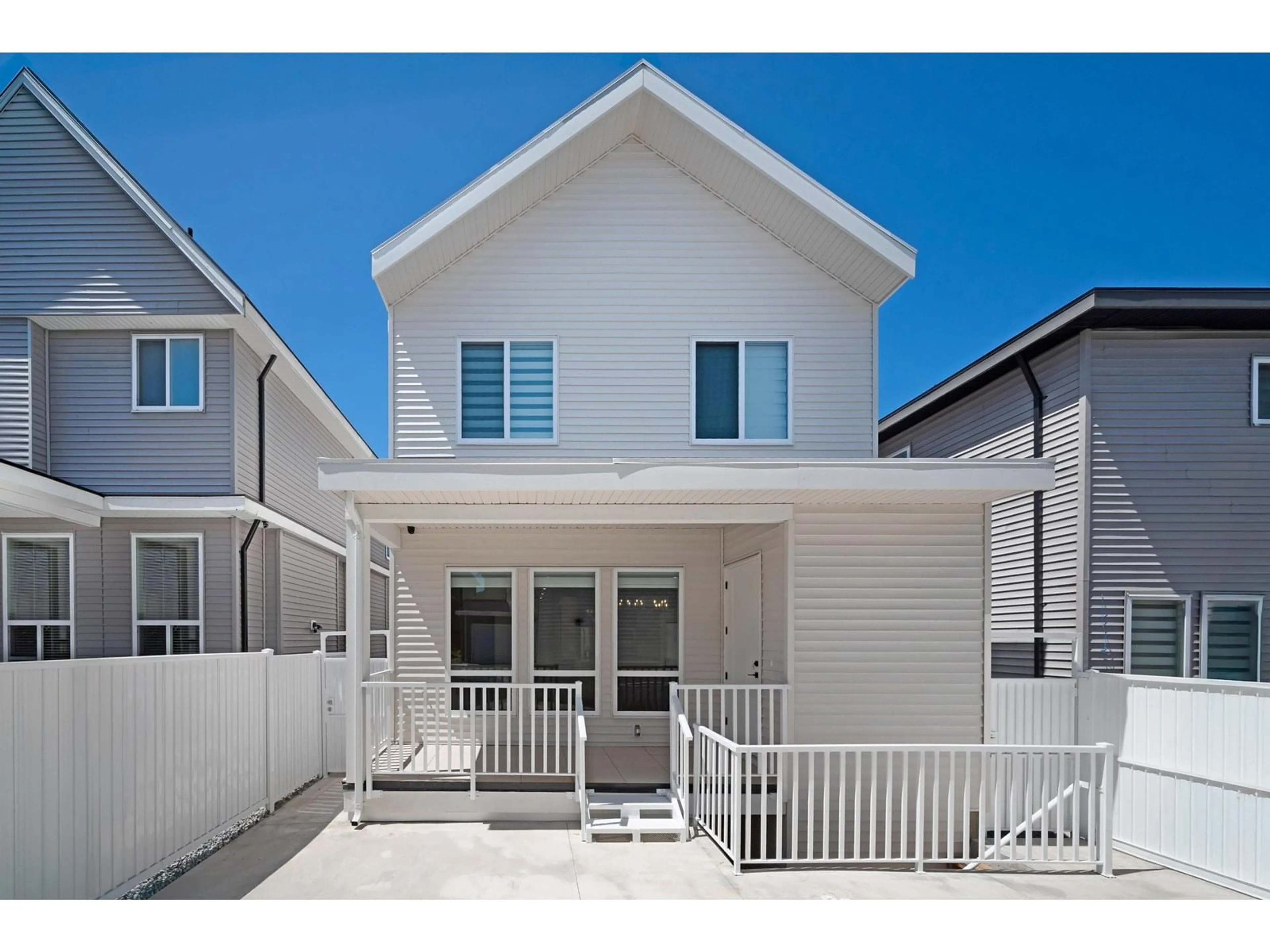 Home with vinyl exterior material, street for 5930 139A, Surrey British Columbia V3X0G6