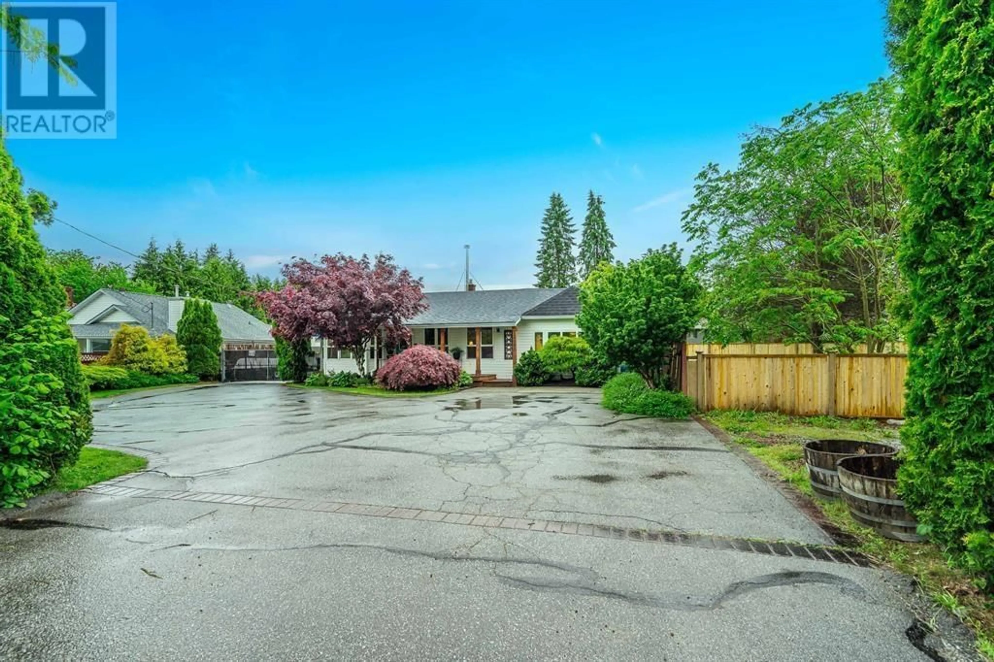 A pic from outside/outdoor area/front of a property/back of a property/a pic from drone, street for 24985 DEWDNEY TRUNK ROAD, Maple Ridge British Columbia V4R1X4