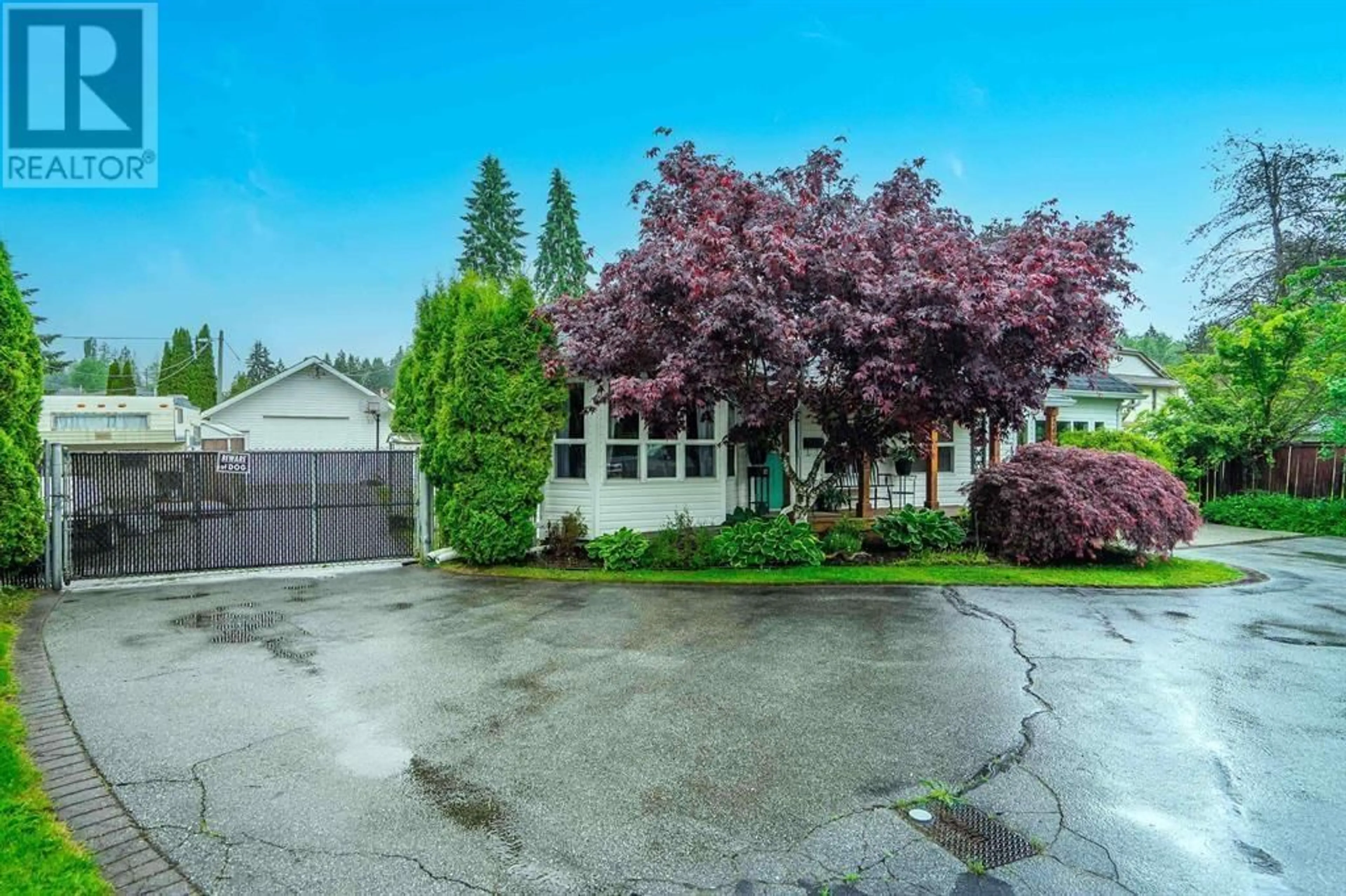 A pic from outside/outdoor area/front of a property/back of a property/a pic from drone, street for 24985 DEWDNEY TRUNK ROAD, Maple Ridge British Columbia V4R1X4