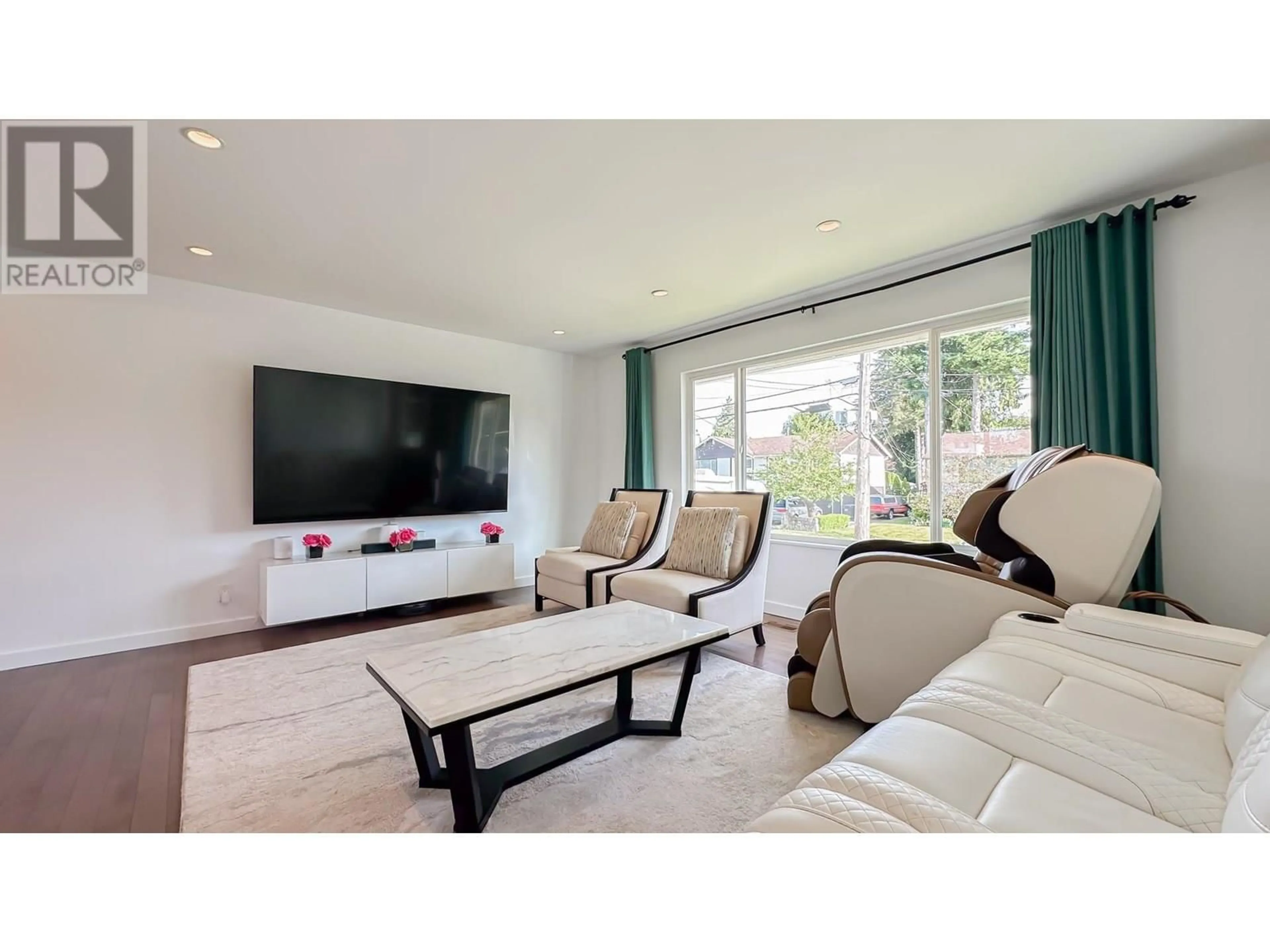 Living room with furniture, unknown for 1860 ROUTLEY AVENUE, Port Coquitlam British Columbia V3C1A7