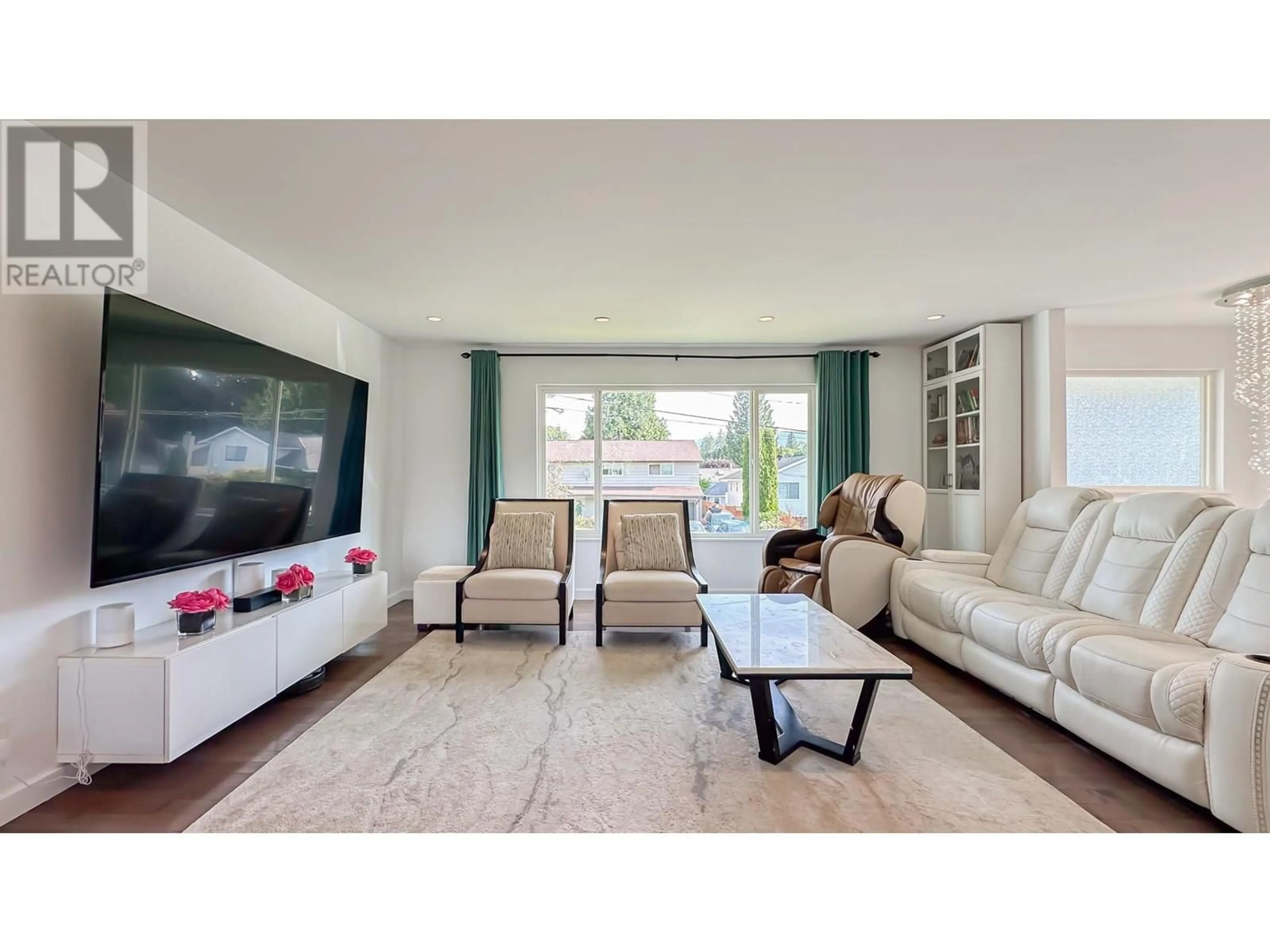 Living room with furniture, unknown for 1860 ROUTLEY AVENUE, Port Coquitlam British Columbia V3C1A7