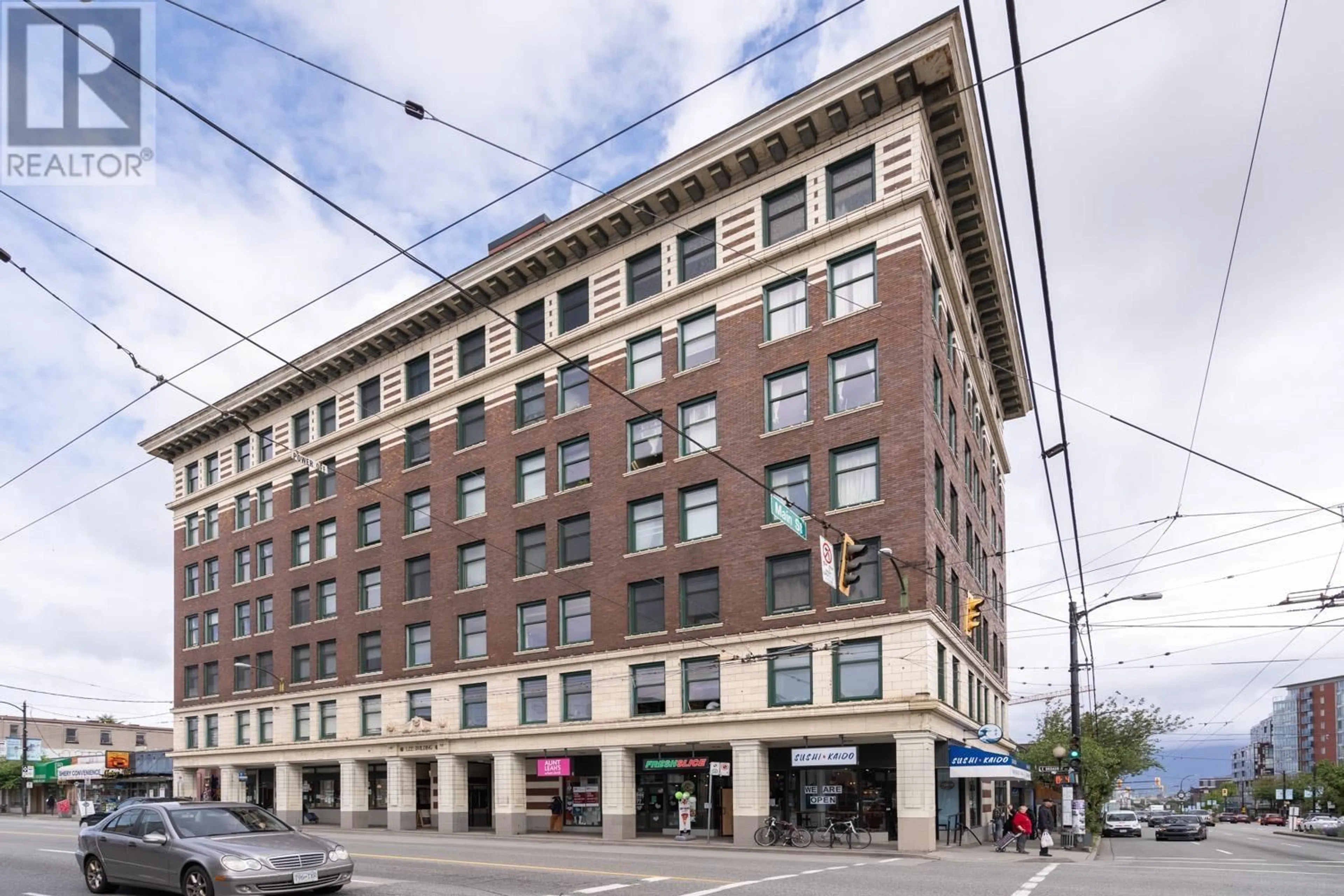 Patio, building for 406 - 175 BROADWAY, Vancouver British Columbia V5T1W2
