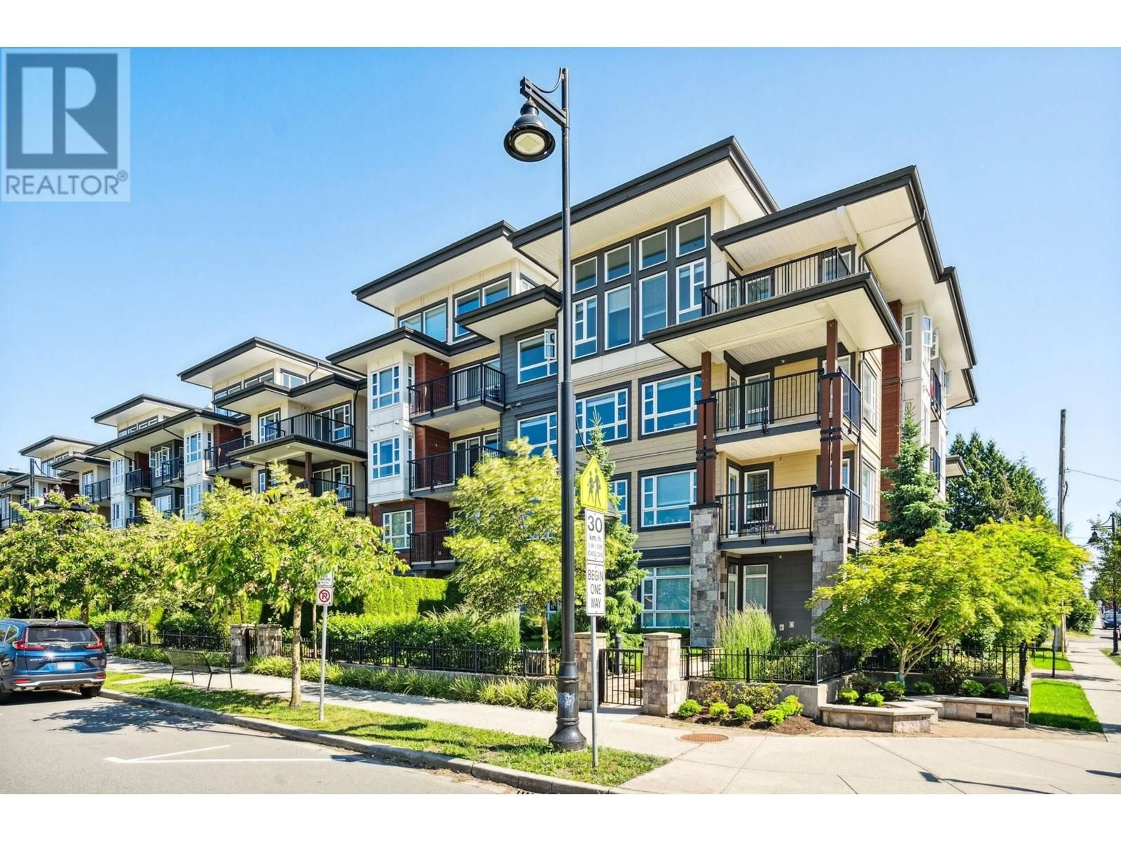 Unknown for 305 - 22562 121 AVENUE, Maple Ridge British Columbia V2X3Y8