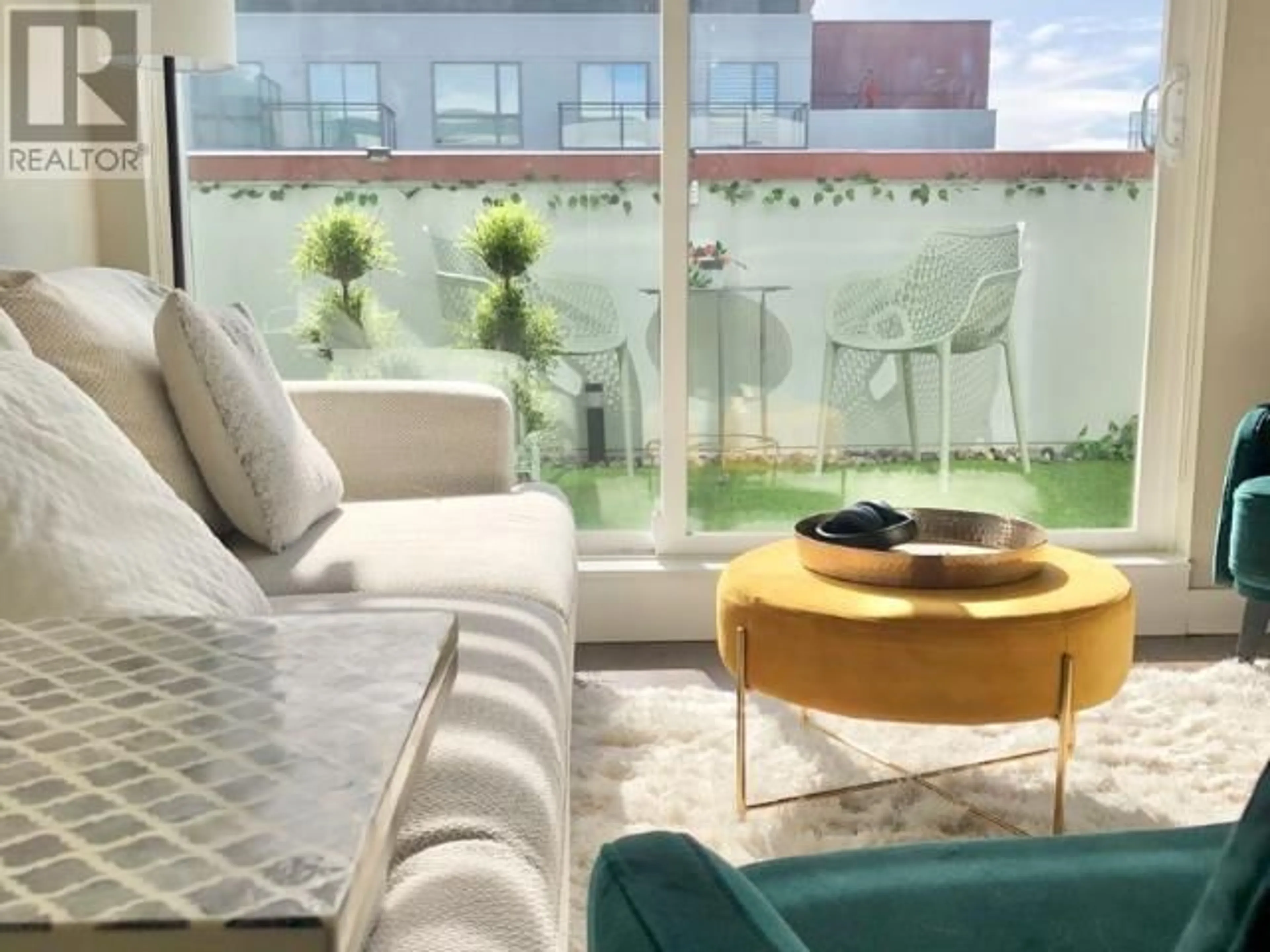 Living room with furniture, unknown for 602 - 5399 CEDARBRIDGE WAY, Richmond British Columbia V6X0L6