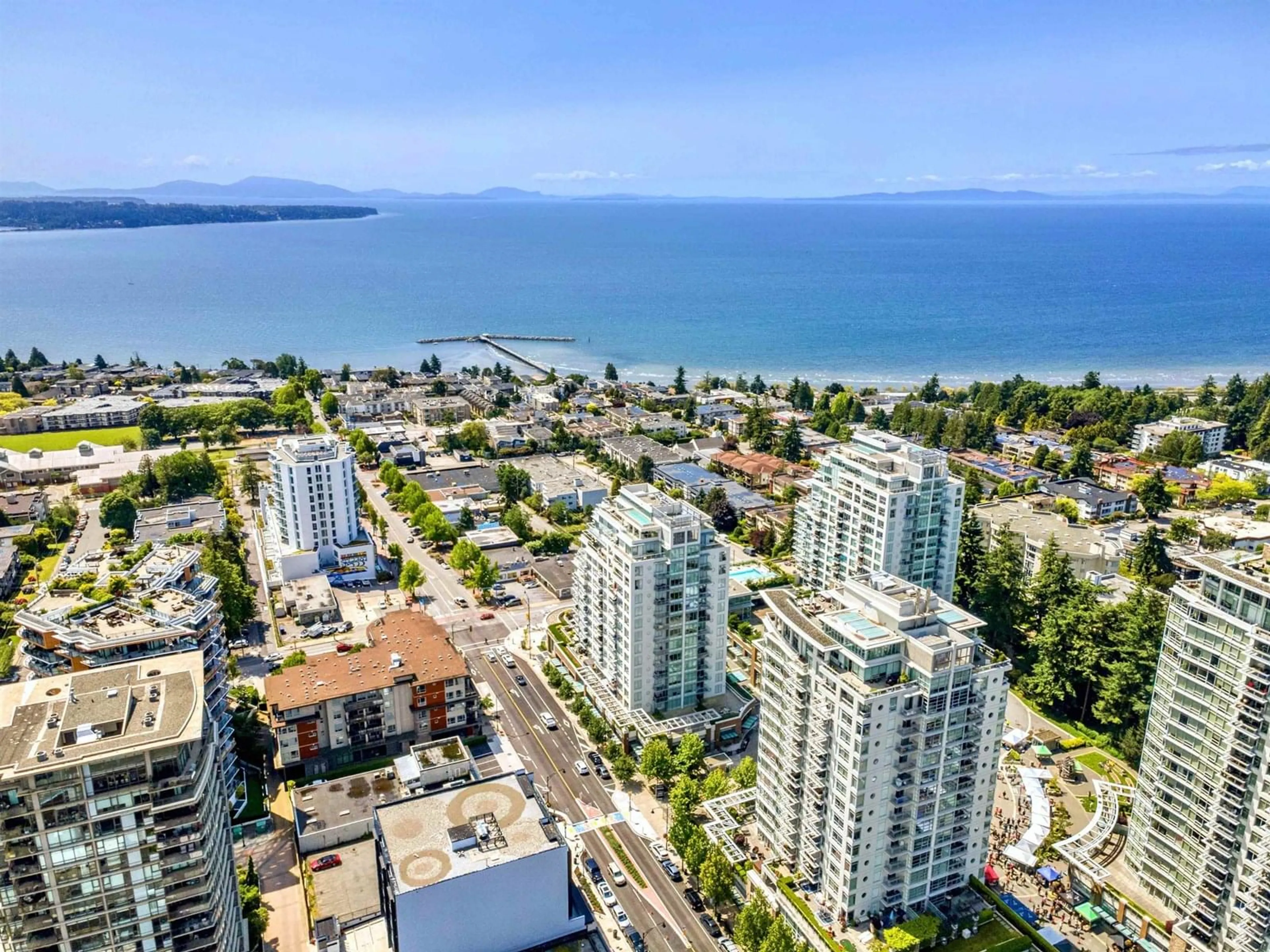 A pic from outside/outdoor area/front of a property/back of a property/a pic from drone, water/lake/river/ocean view for #401 1441 JOHNSTON RD., White Rock British Columbia V4B3Z4