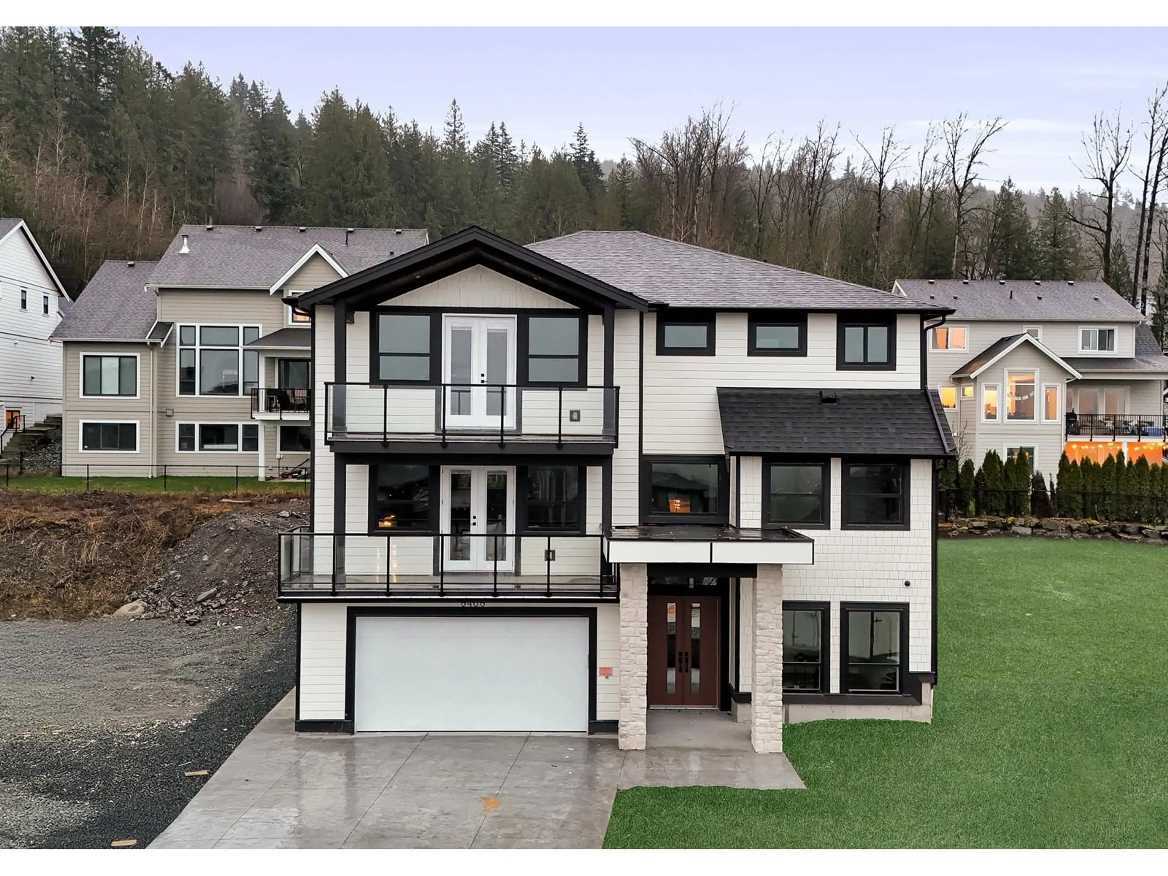 Home with vinyl exterior material, unknown for 8468 LILY PLACE, Chilliwack British Columbia V4Z0E5