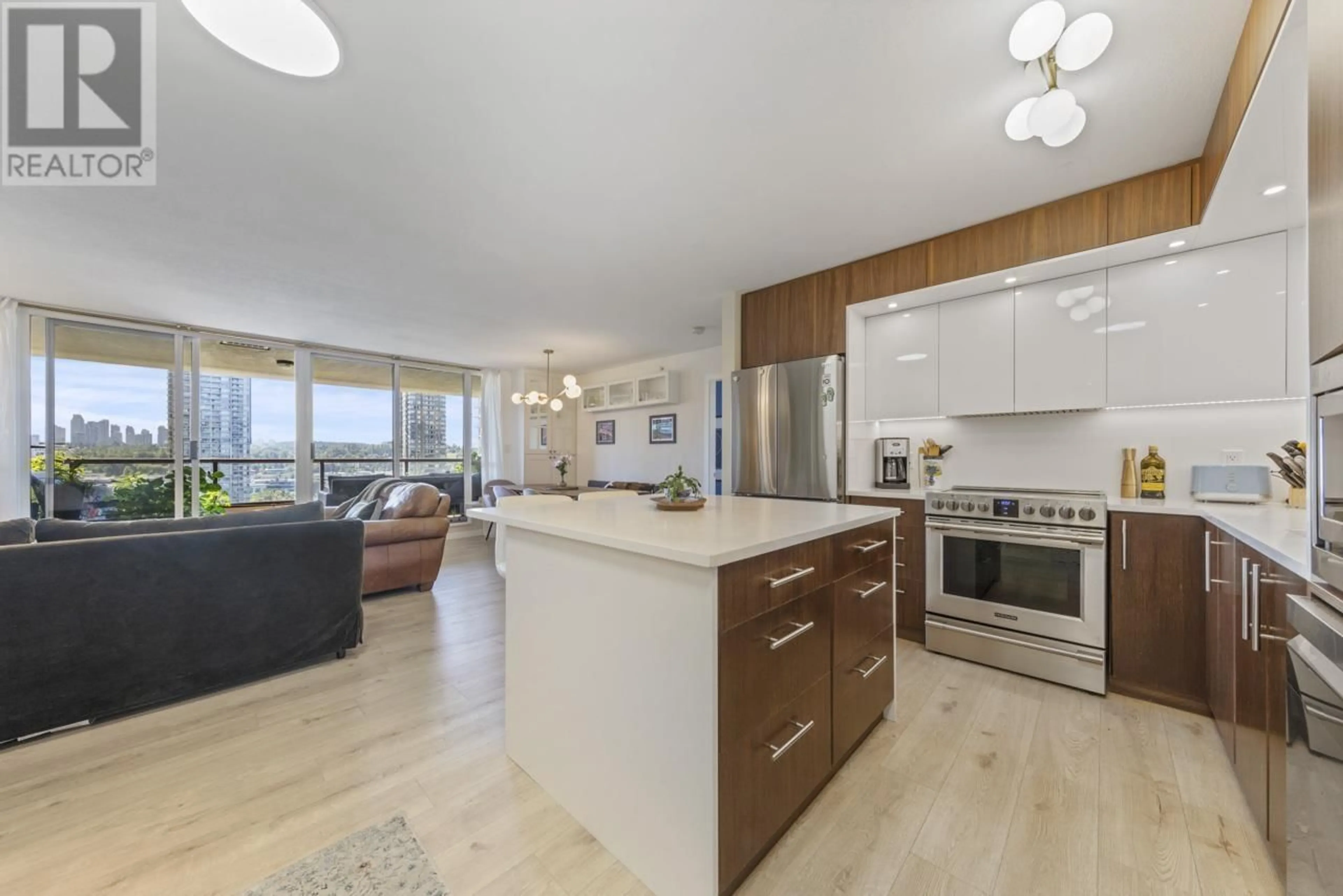 Open concept kitchen, unknown for 1402 - 2088 MADISON AVENUE, Burnaby British Columbia V5C6T5