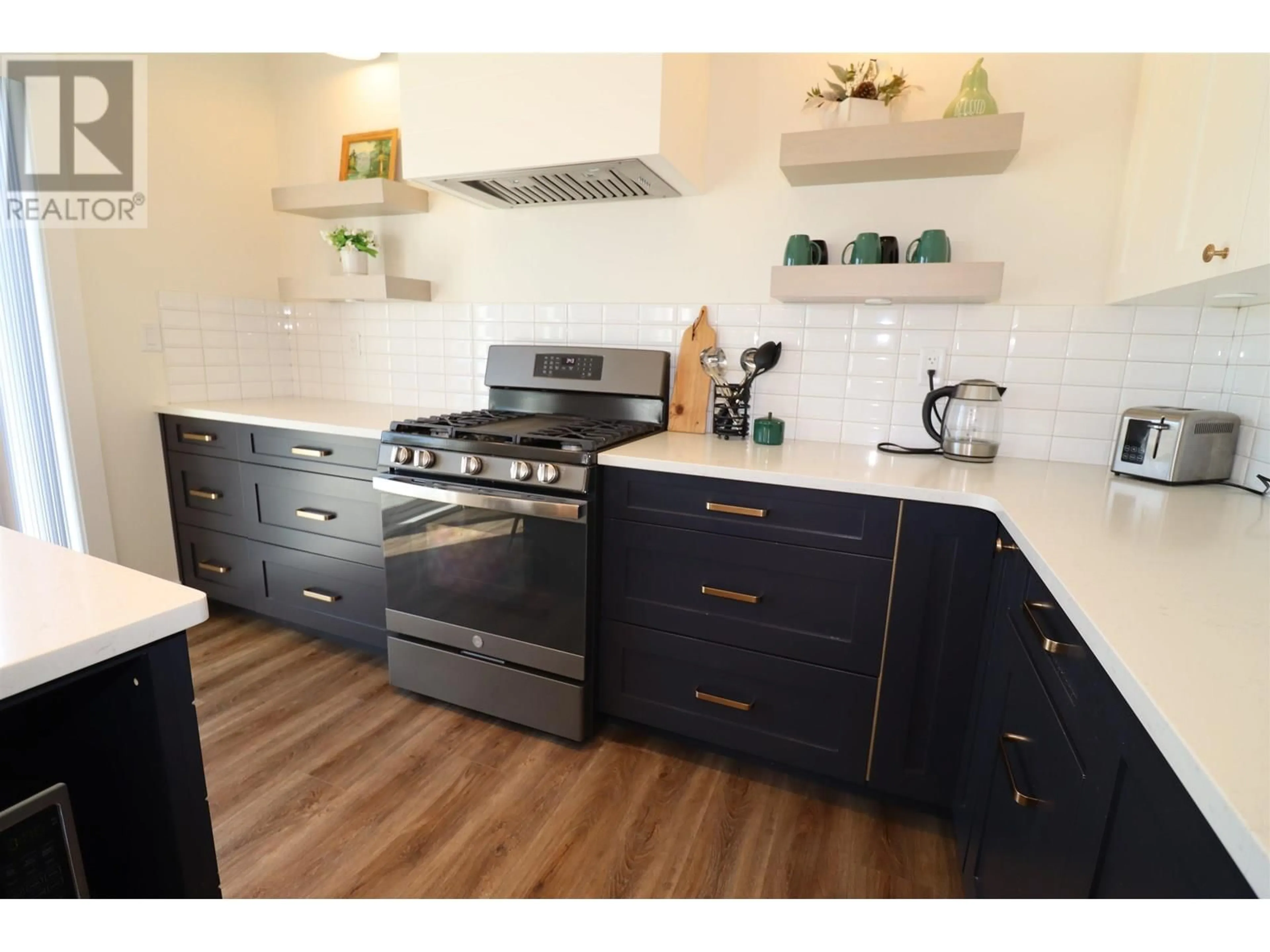Open concept kitchen, unknown for 201 - 4274 22ND AVENUE, Prince George British Columbia V2N0J4