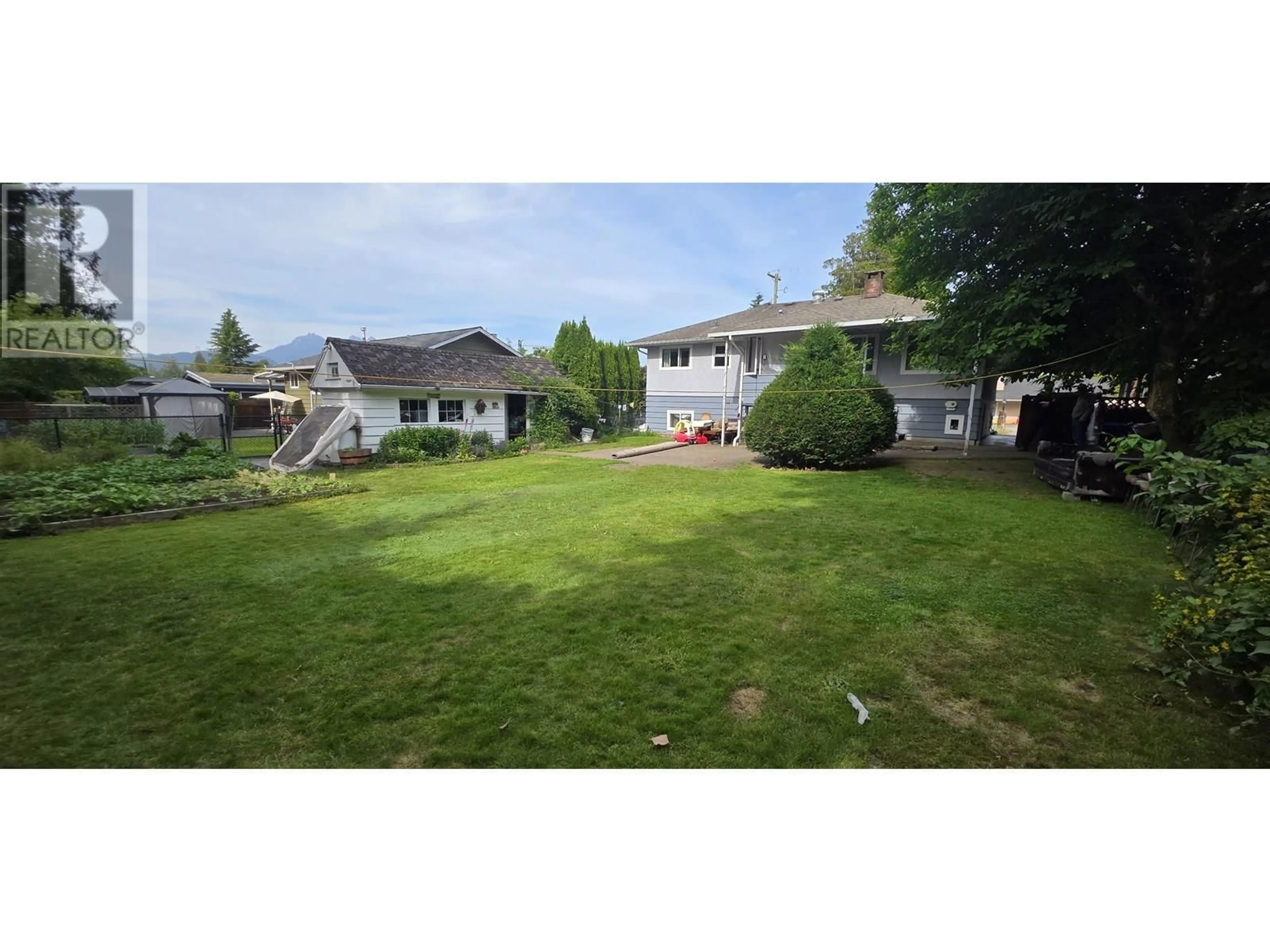 A pic from outside/outdoor area/front of a property/back of a property/a pic from drone, unknown for 12163 230 STREET, Maple Ridge British Columbia V2X6R4