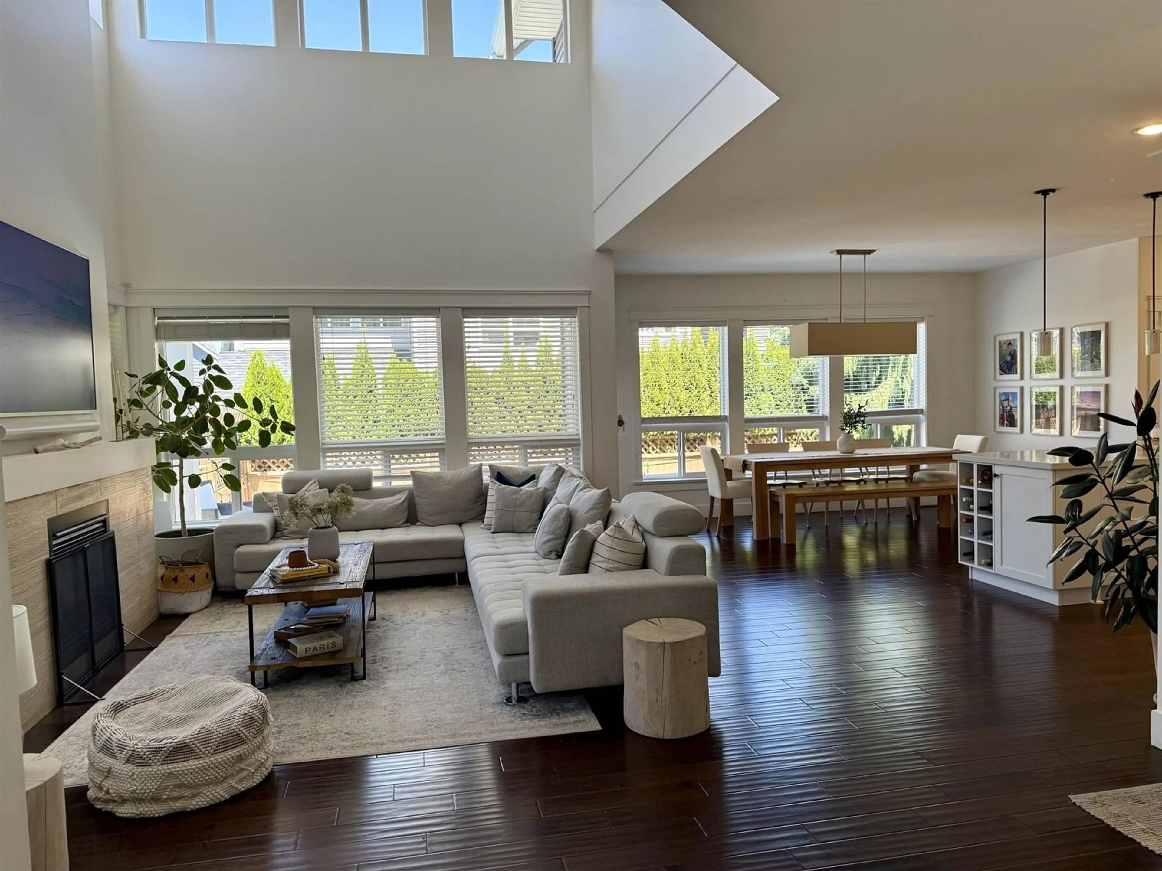 Living room with furniture, unknown for 35 - 7891 211, Langley British Columbia V2Y0L5