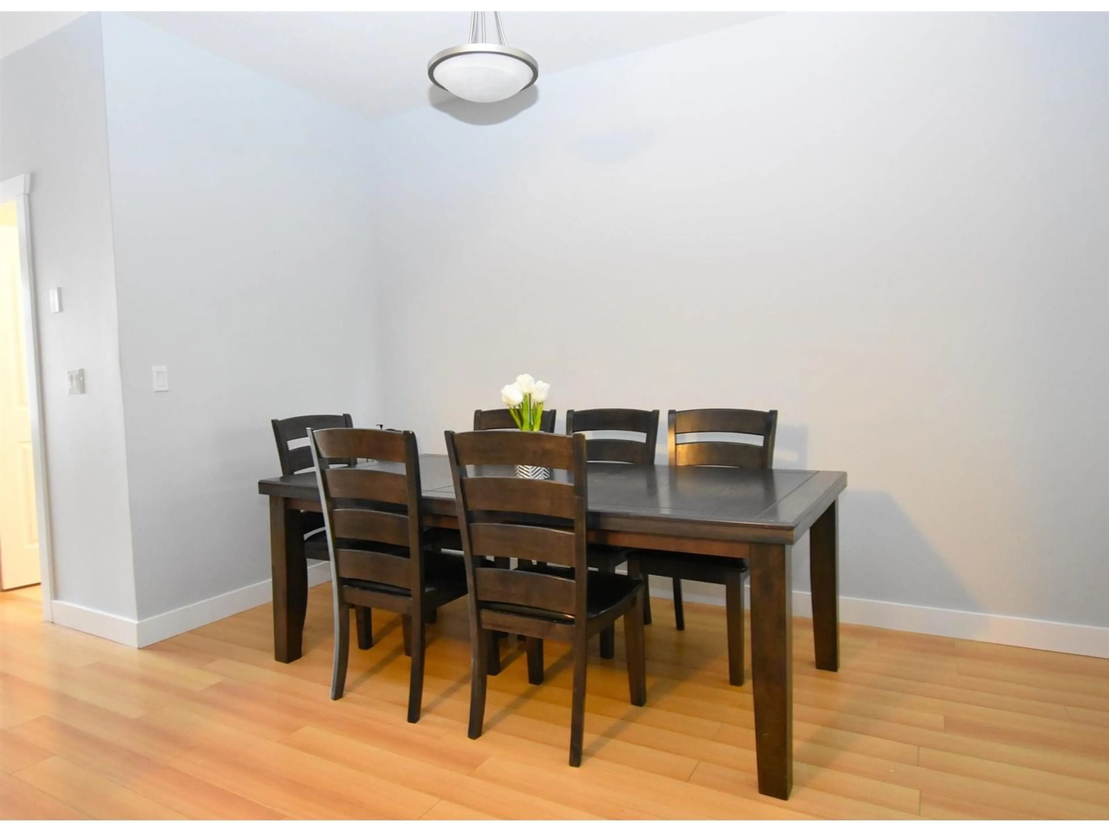 Dining room, wood/laminate floor for 2 - 13899 LAUREL, Surrey British Columbia V3T0E3
