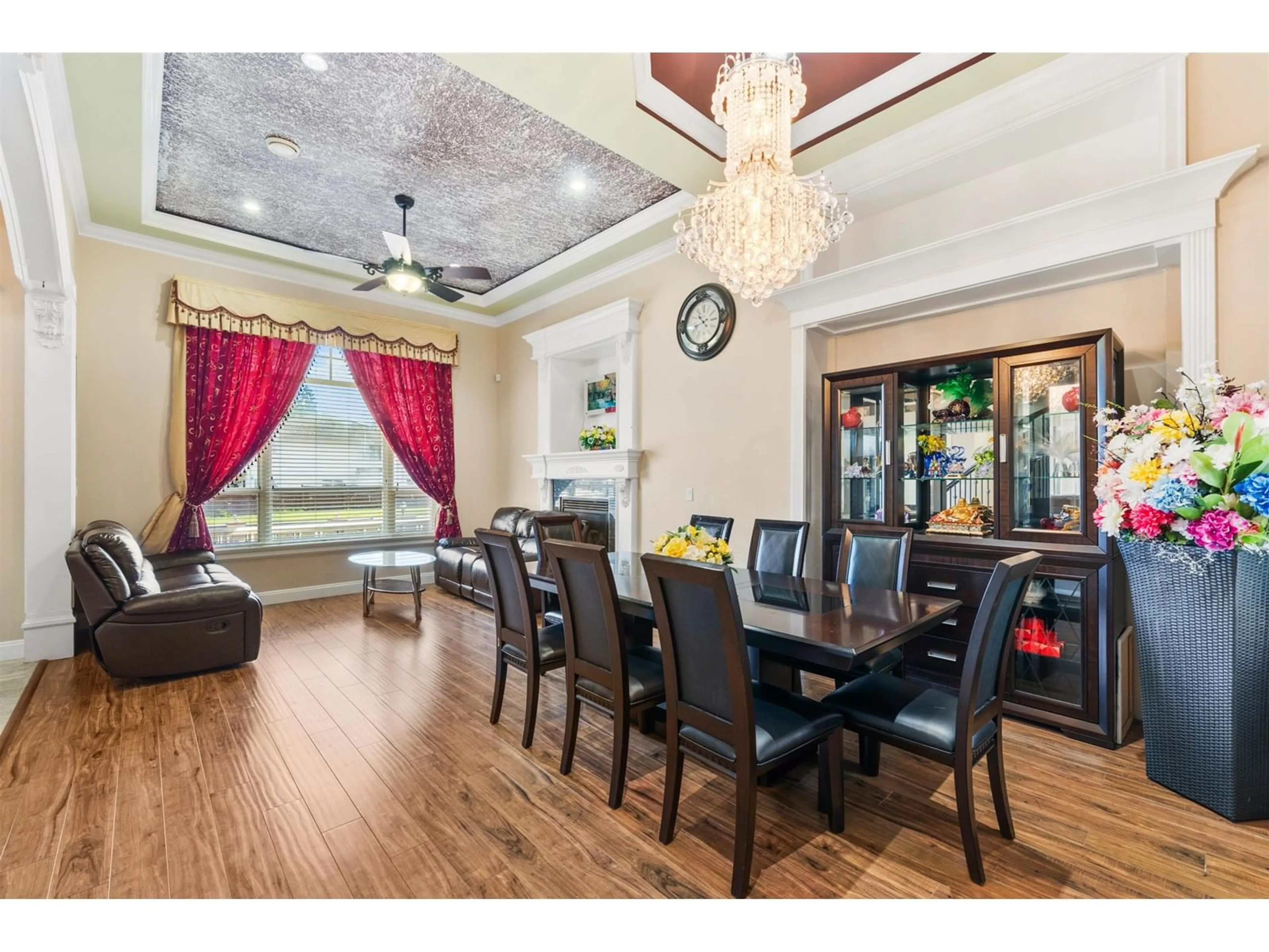 Dining room, wood/laminate floor for 6099 132, Surrey British Columbia V3X1M9