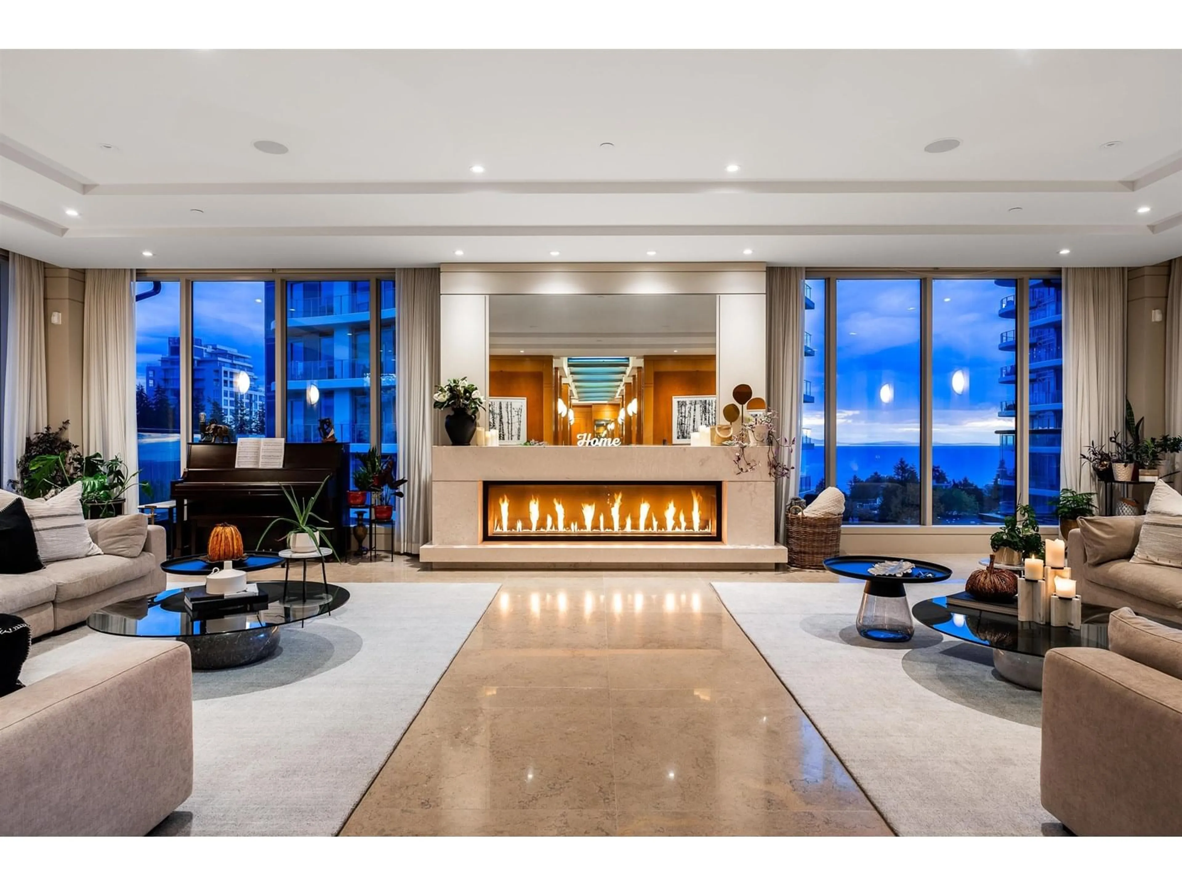 Lobby for PH801 - 1551 FOSTER, White Rock British Columbia V4B5M1