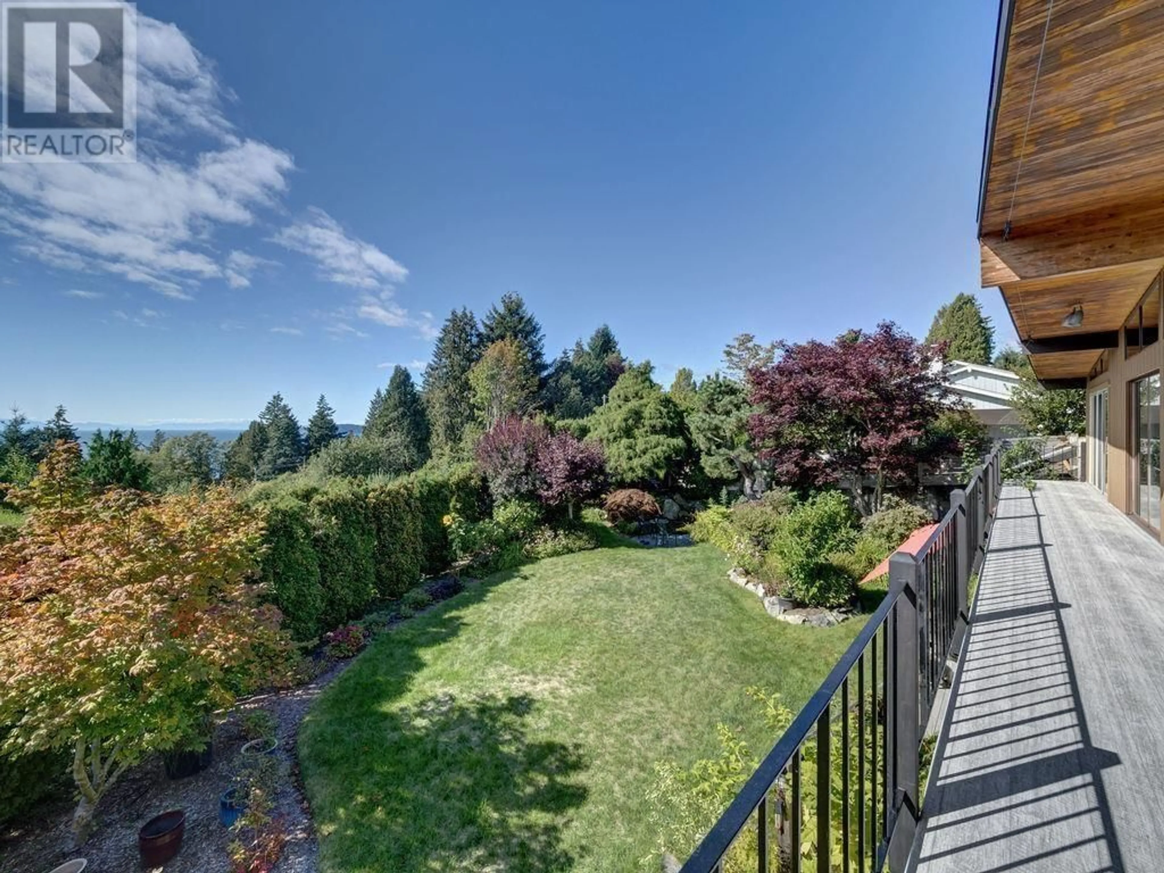 A pic from outside/outdoor area/front of a property/back of a property/a pic from drone, mountain view for 5158 CHAPMAN ROAD, Sechelt British Columbia V7Z0B7