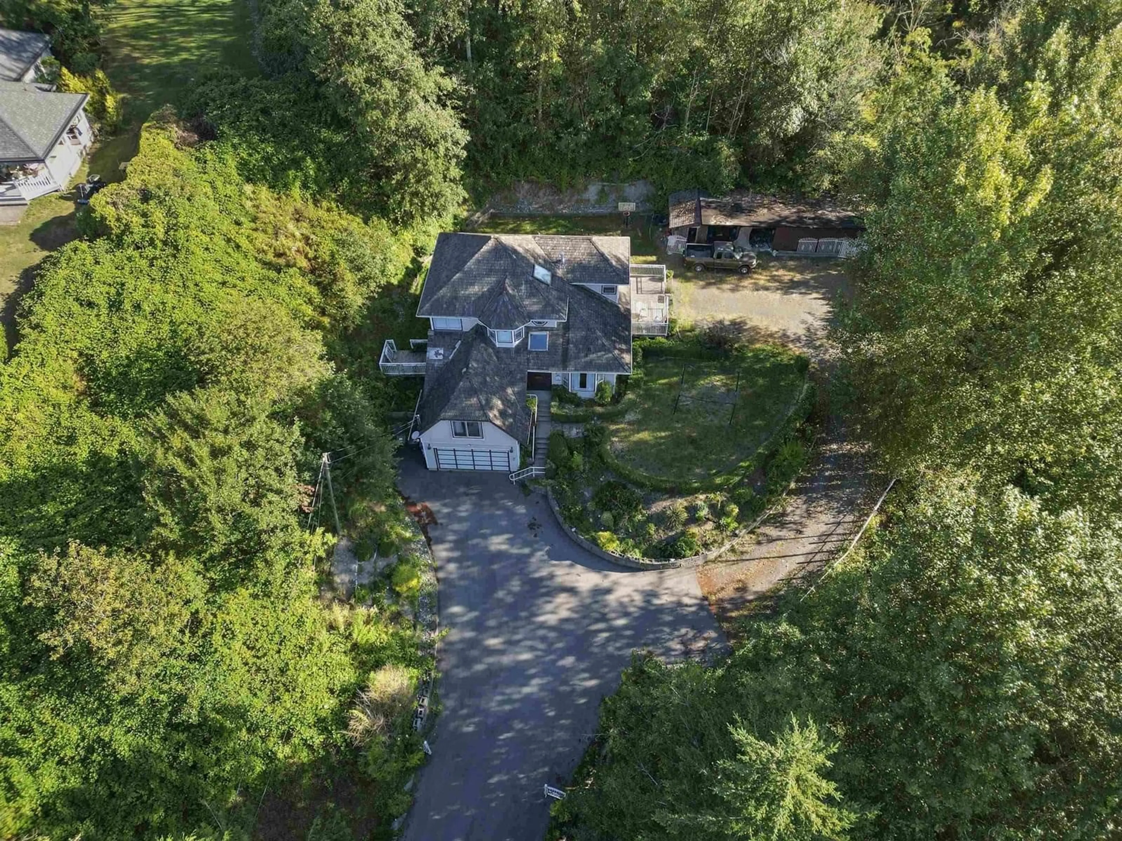 A pic from outside/outdoor area/front of a property/back of a property/a pic from drone, unknown for 29445 SIMPSON, Abbotsford British Columbia V4X1H9