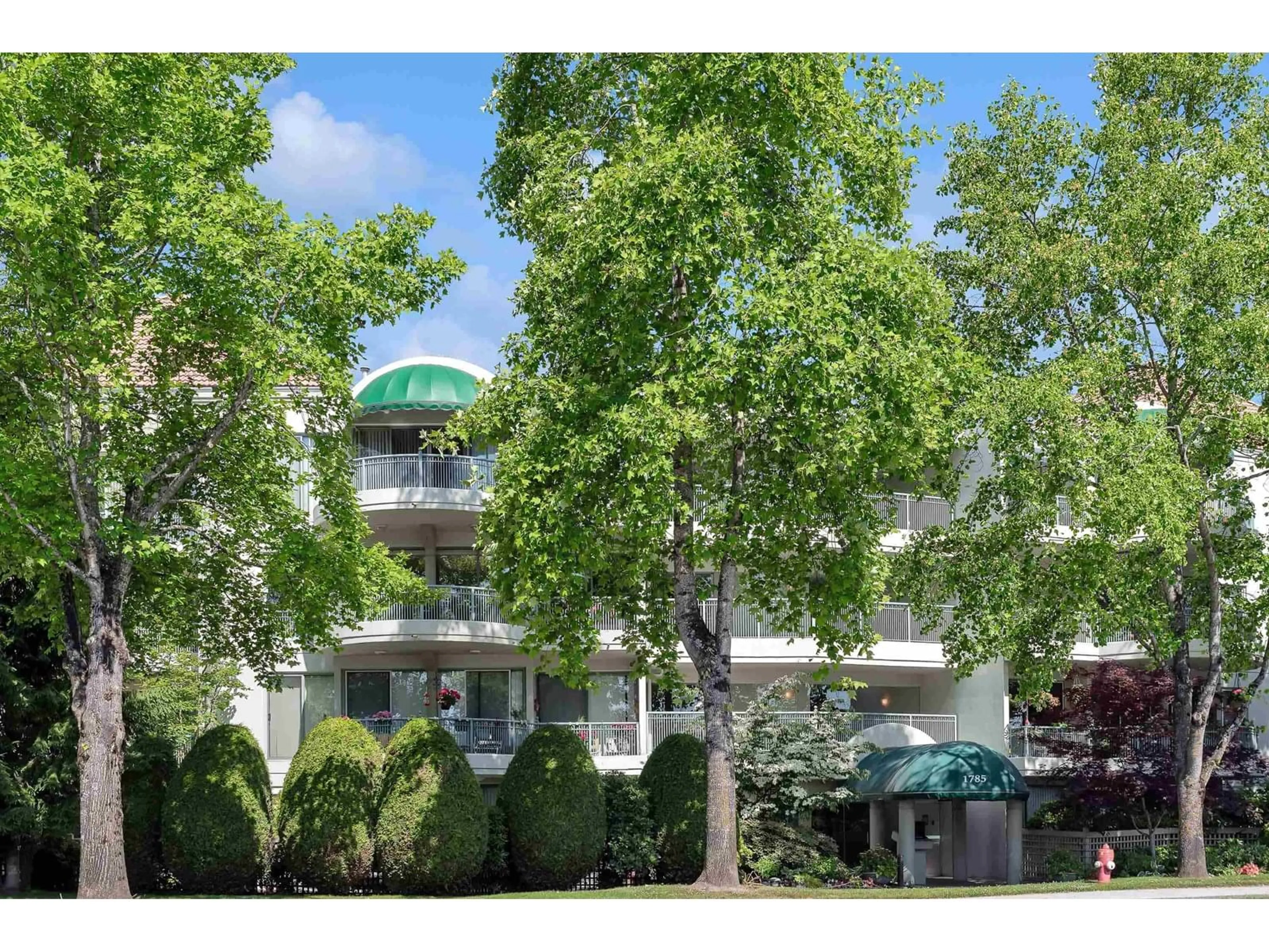 Unknown for 111 - 1785 MARTIN, Surrey British Columbia V4A9T5