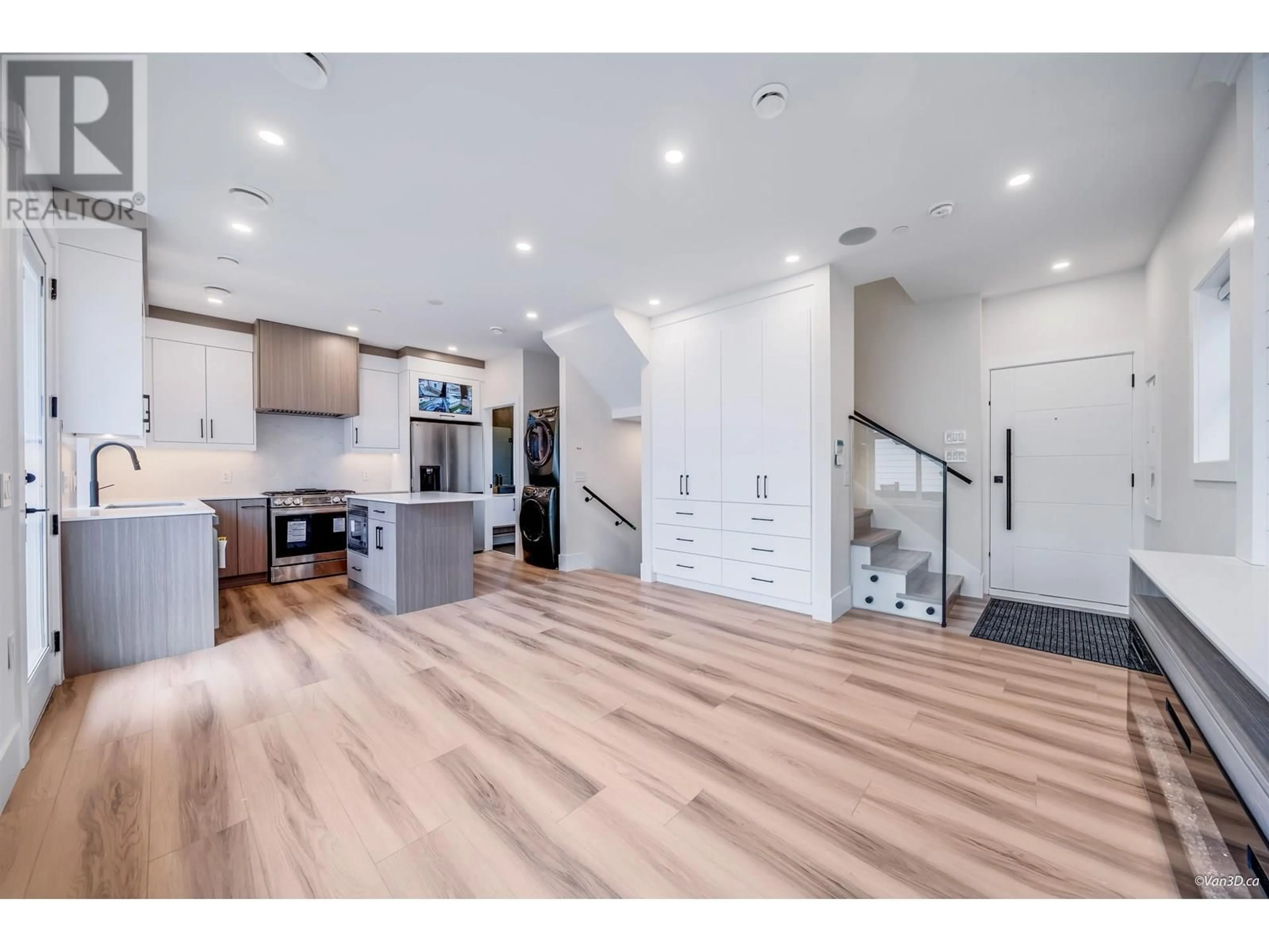 Open concept kitchen, unknown for 4318 NANAIMO STREET, Vancouver British Columbia V5N5J1