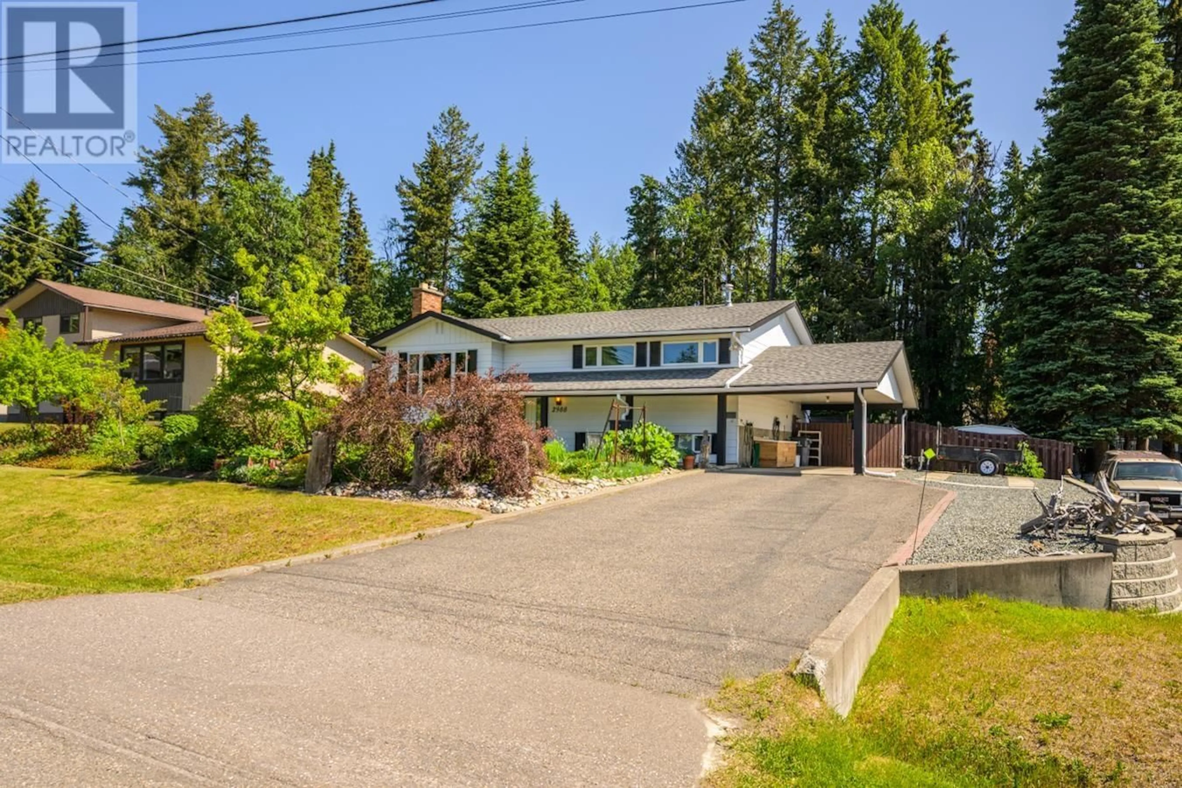 A pic from outside/outdoor area/front of a property/back of a property/a pic from drone, street for 2988 DUNDEE DRIVE, Prince George British Columbia V2K3R4