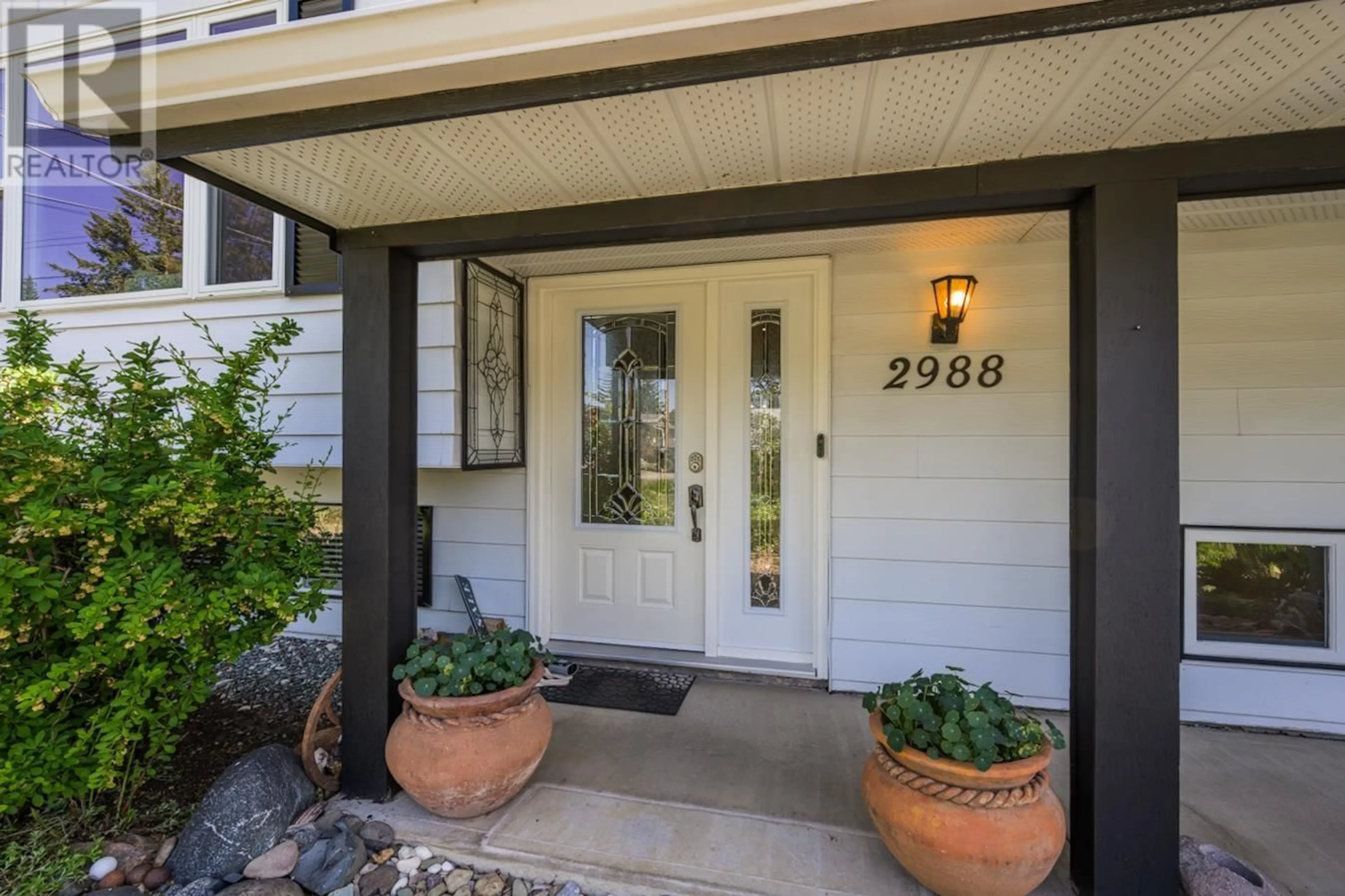 Indoor entryway for 2988 DUNDEE DRIVE, Prince George British Columbia V2K3R4